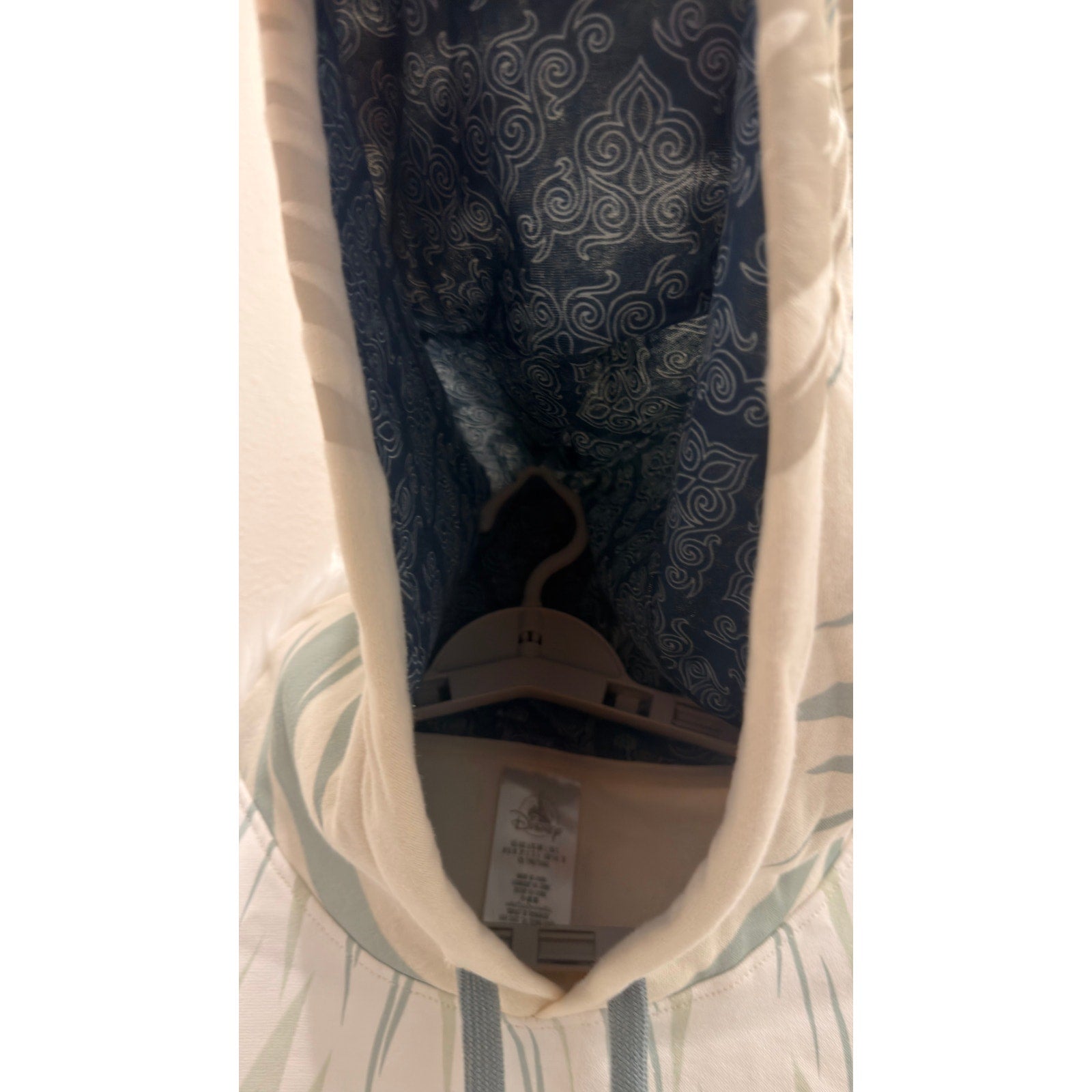 Disney Adult Hoodie Expedition Everest Yeti Large NWT