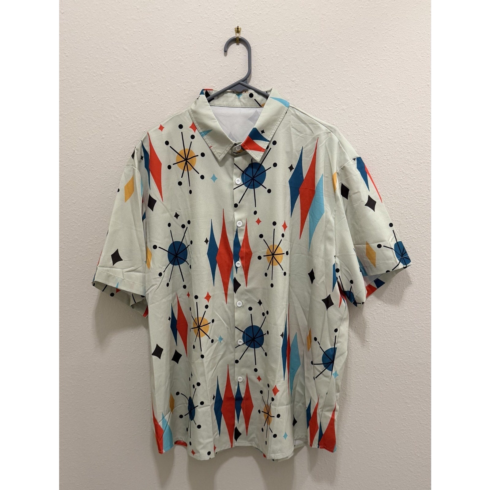 Men’s Modern Geometric Short Sleeve Button Up - Unique Digital Print - Preowned