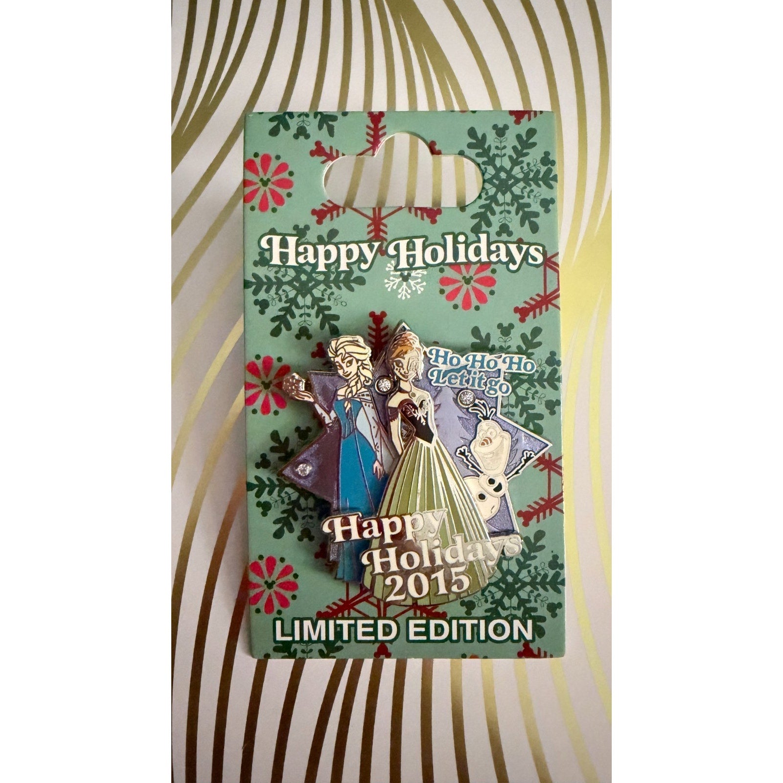 Disney Parks 2015 Happy Holidays Frozen Anna Elsa Olaf Limited Edition Pin