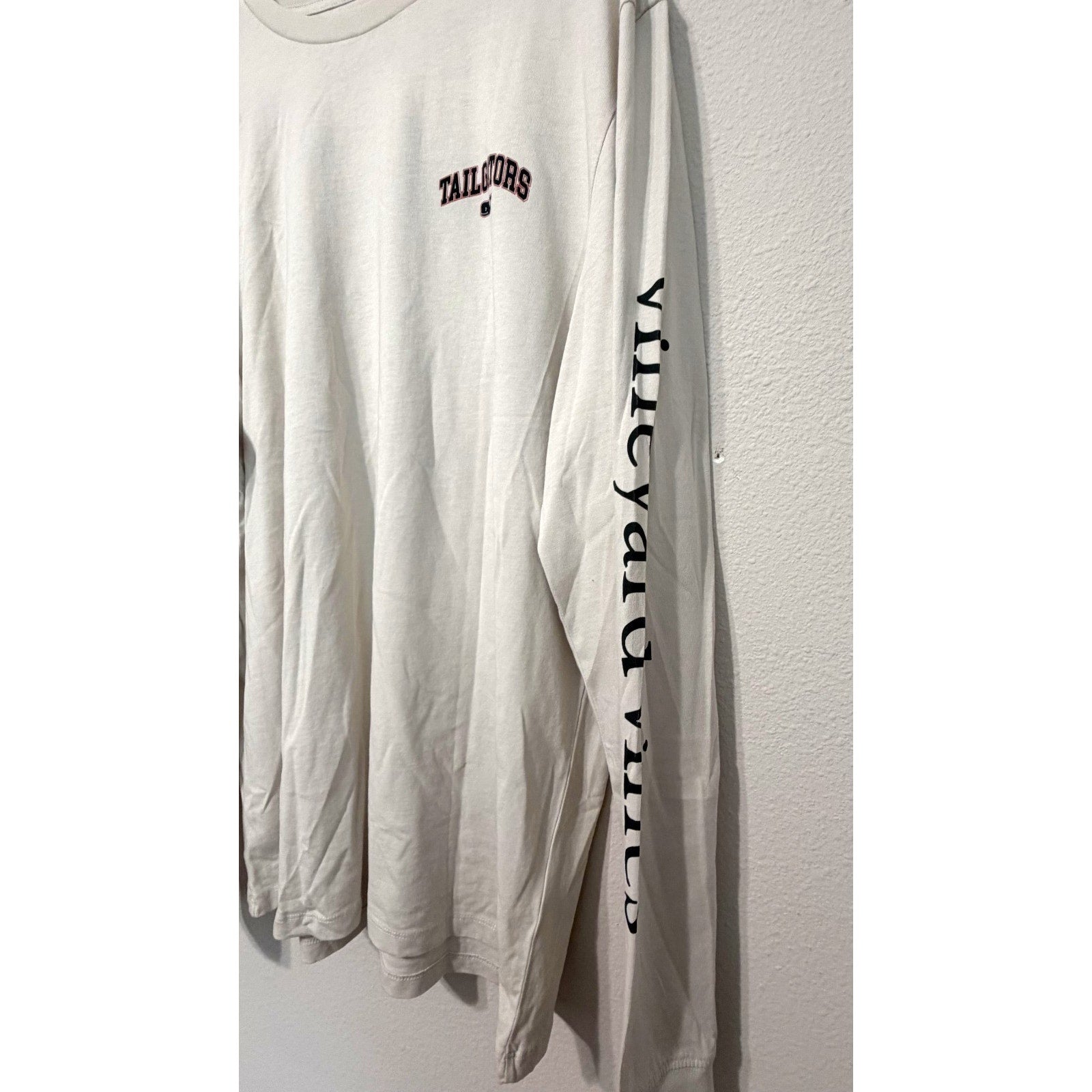 NWT Vineyard Vines "Tailgators" Long-Sleeve Pocket Tee Large