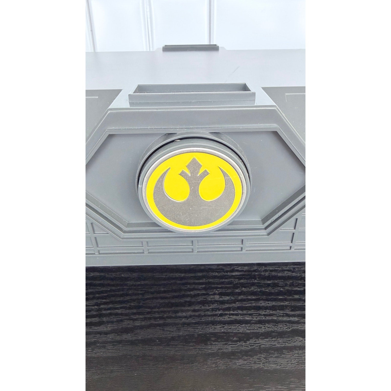NEW! Rey Skywalker Legacy LIGHTSABER Hilt – Star Wars: Galaxy's Edge