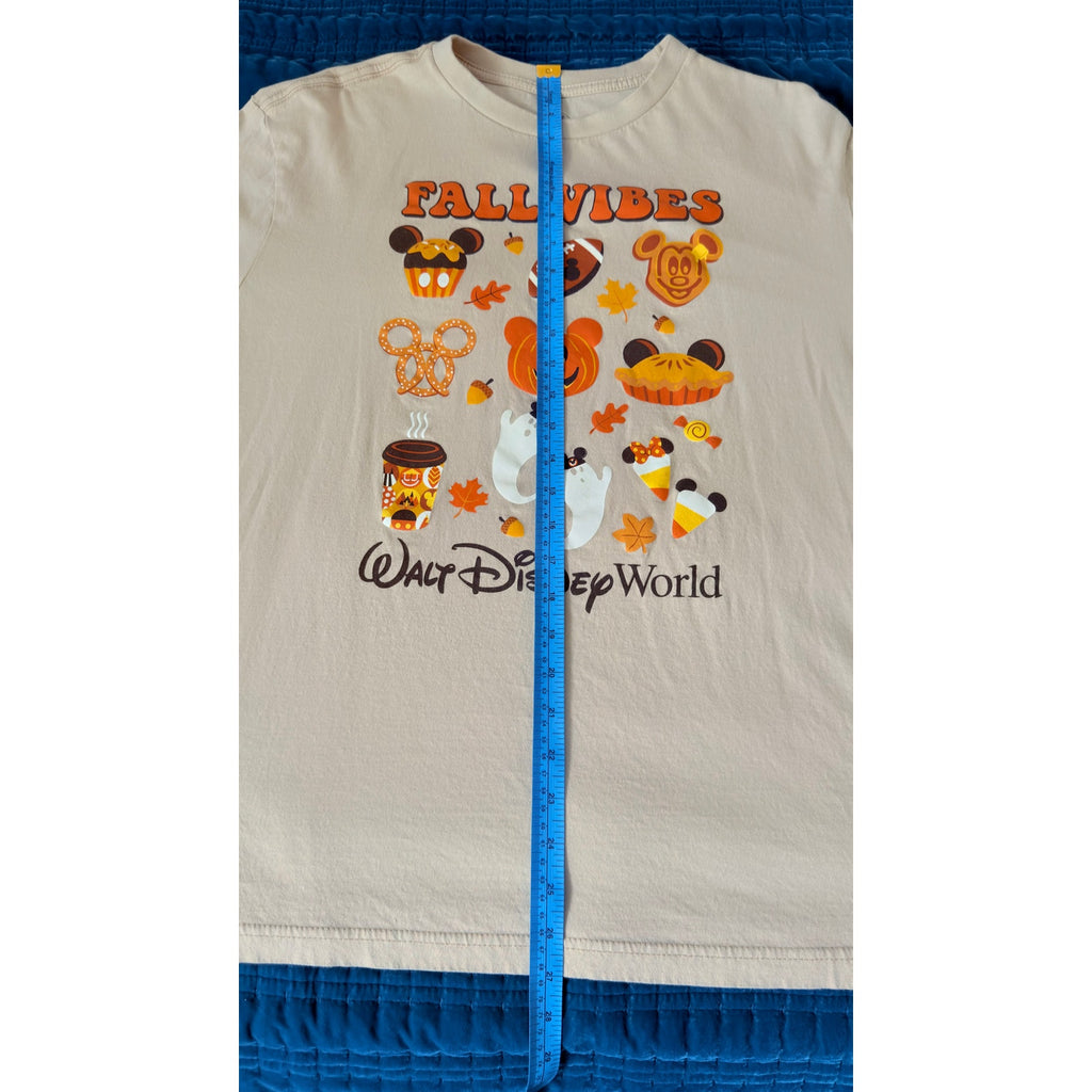 Walt Disney World "Fall Vibes" Halloween Snacks Graphic T-Shirt Adult Large NWT