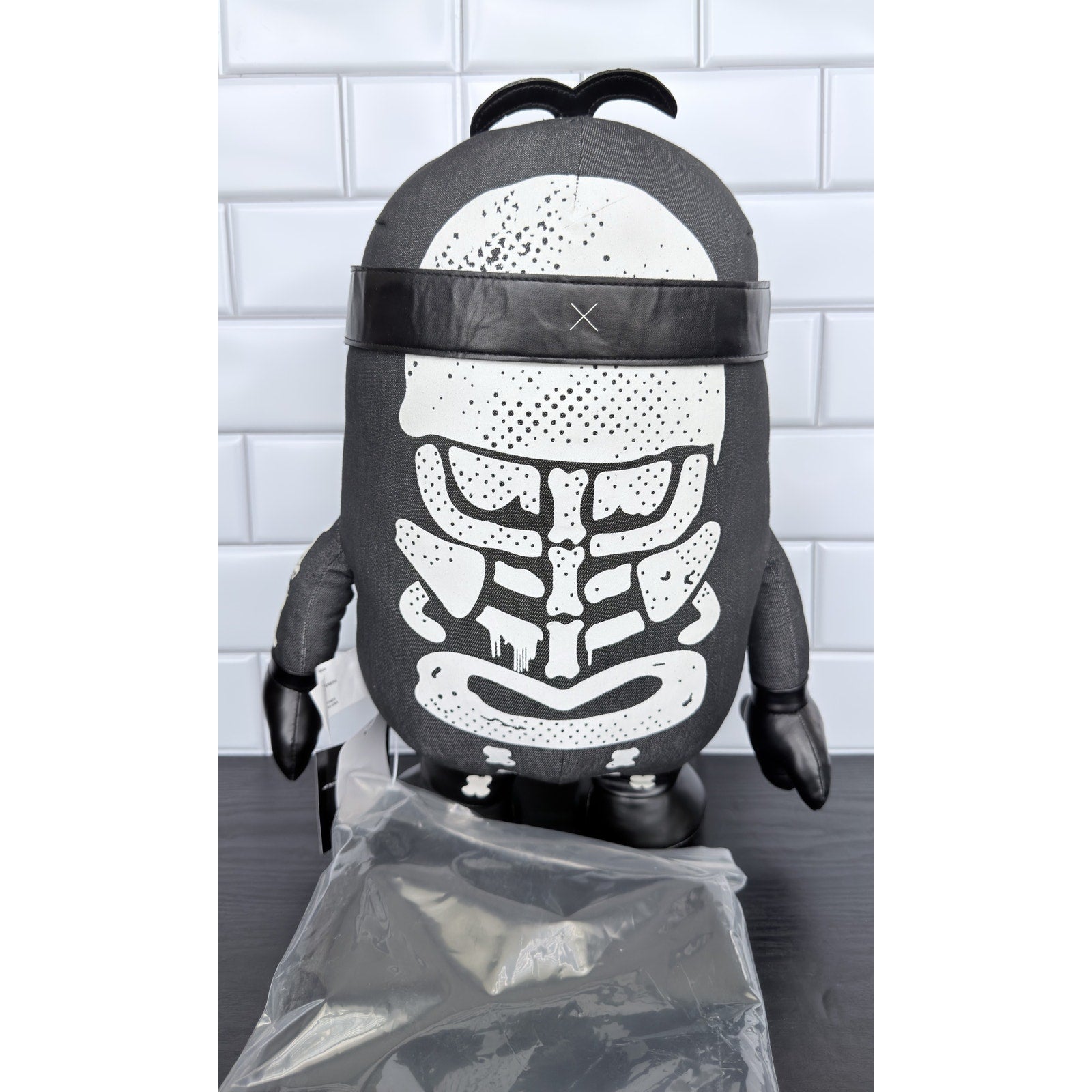 Universal Studios Skeleton Minion Plush & Drawstring Bag – UNIVRS