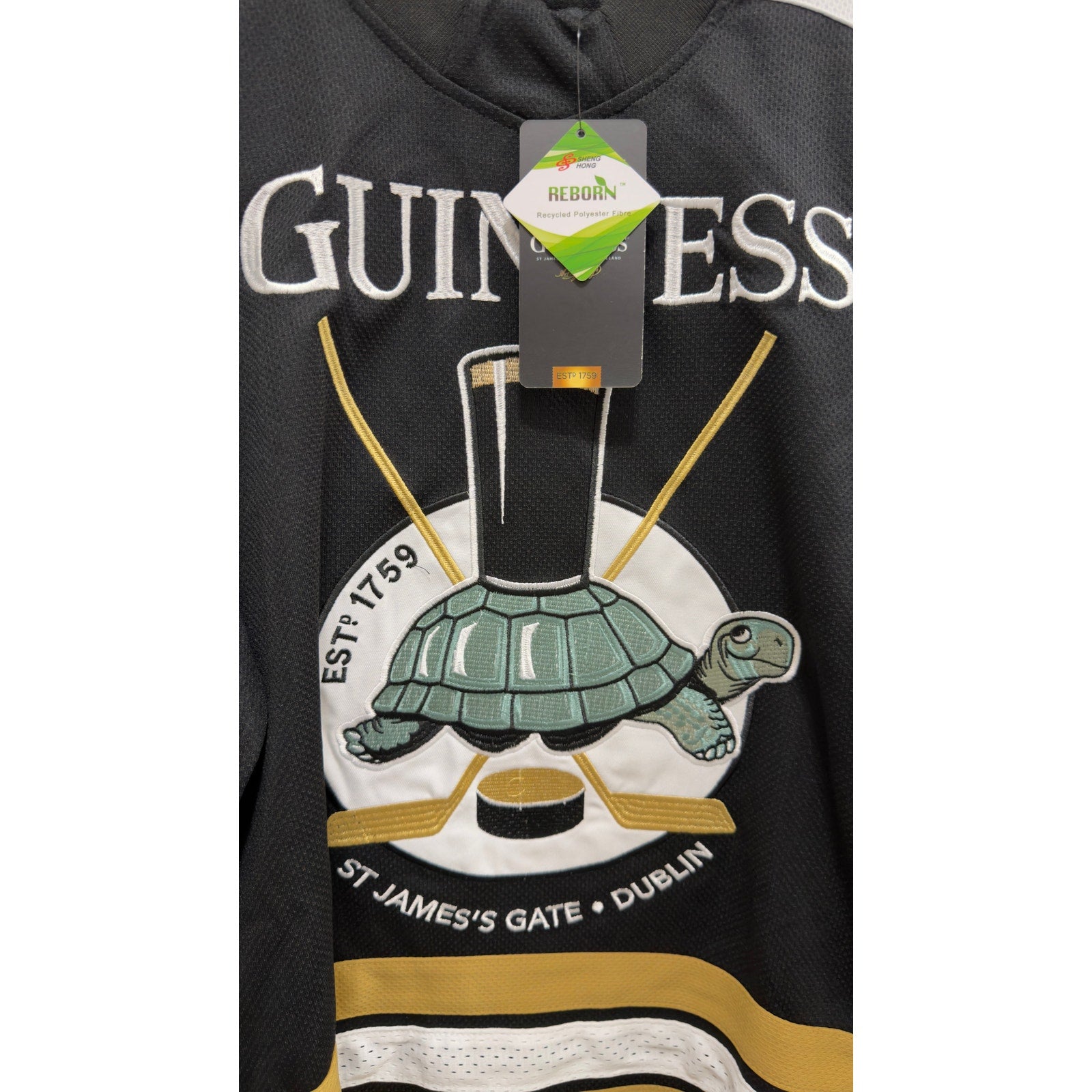 Guinness Tortoise Hockey Jersey Medium NWT St James's Gate Black