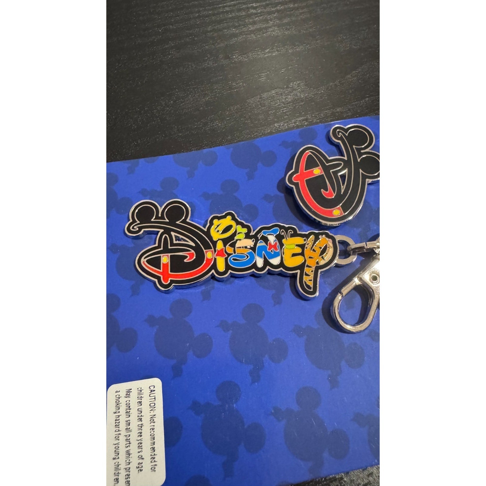 Disney Parks Pin Trading Lanyard Medal & Mickey Icon "D" Pin Set (New)