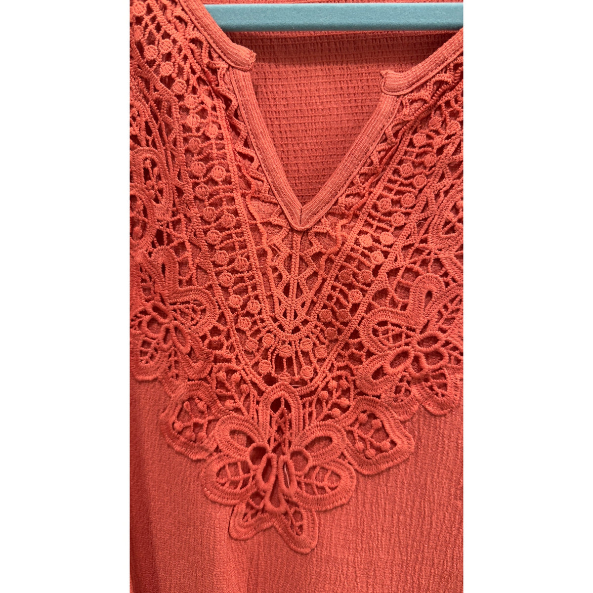Como Blu Women's Petite XL Rust Terracotta Crochet Lace V-Neck Tie Front