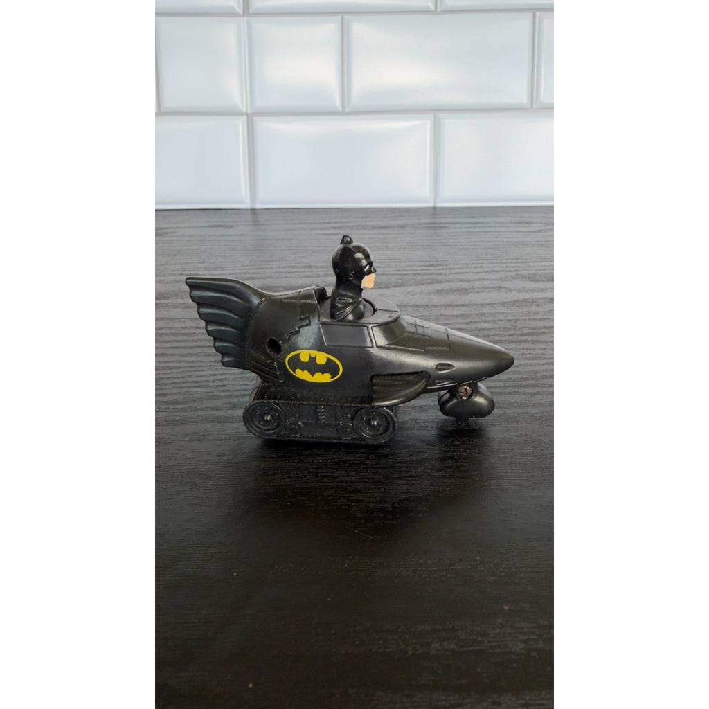 Vintage Batman 1991 DC Comics Car Character Toy Action Figure Vehicle BatMobile