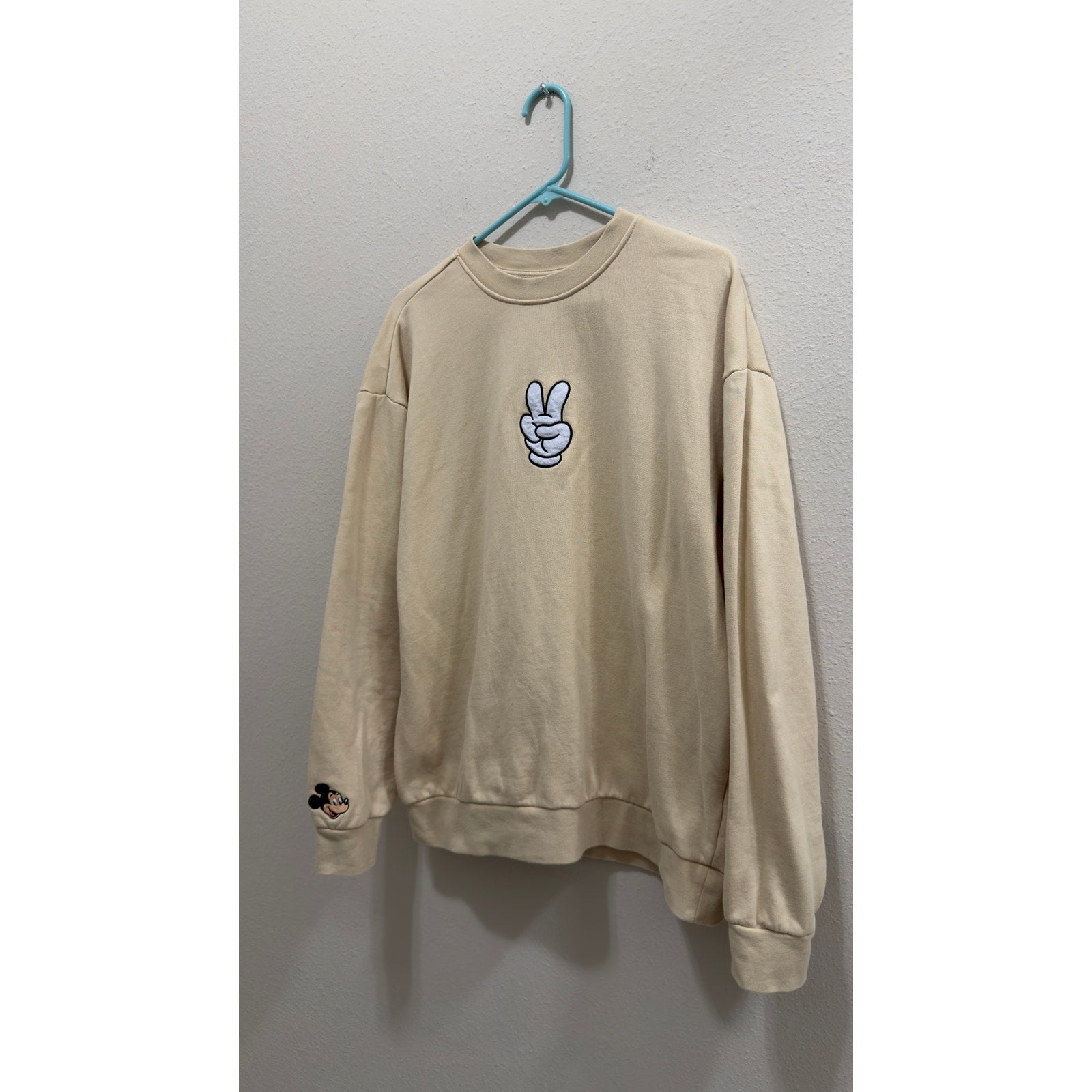 Disney Parks Mickey Mouse Peace Sign Beige Crewneck Sweatshirt Adult Large