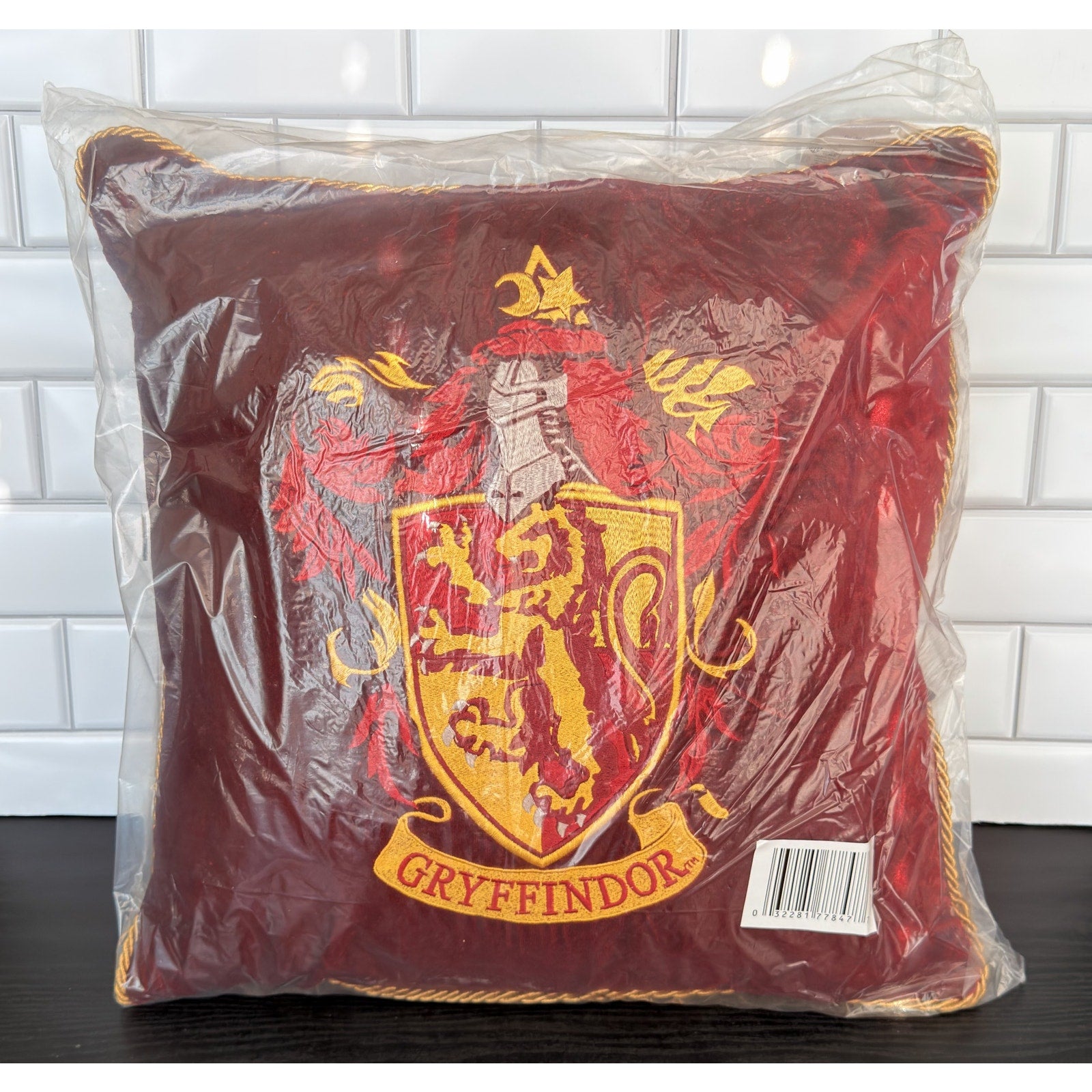 Harry Potter Gryffindor 20" x 20" Decorative Pillow NEW