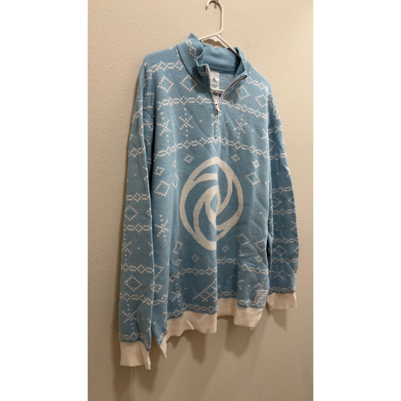 Disney Epcot Festival of the Holidays 2025 Quarter-Zip Sweater Large NWT