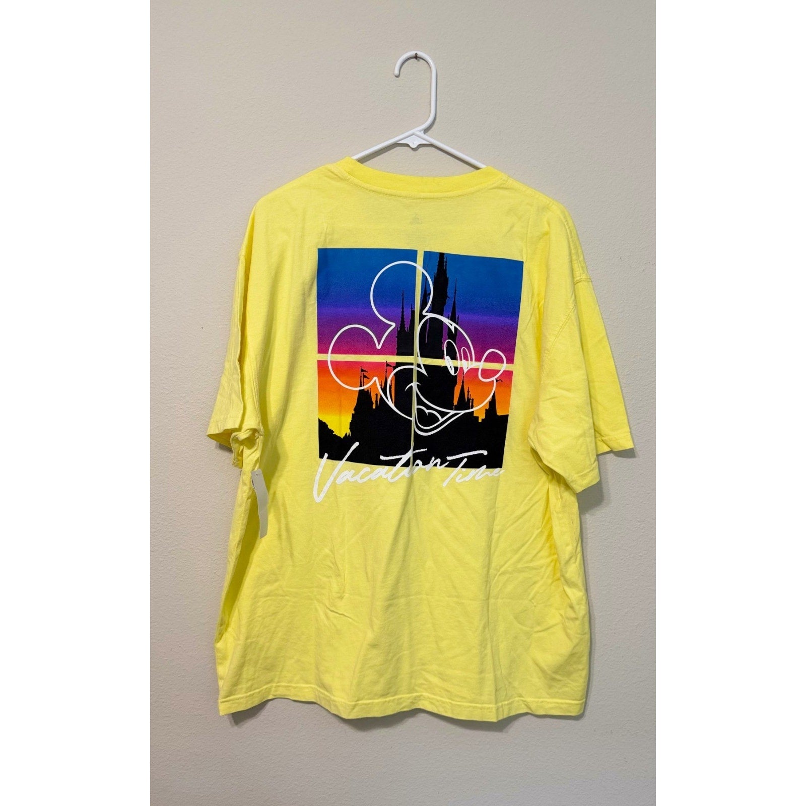 NEW Disney Parks 2025 Walt Disney World Vacation Time T-Shirt - Adult Size Large