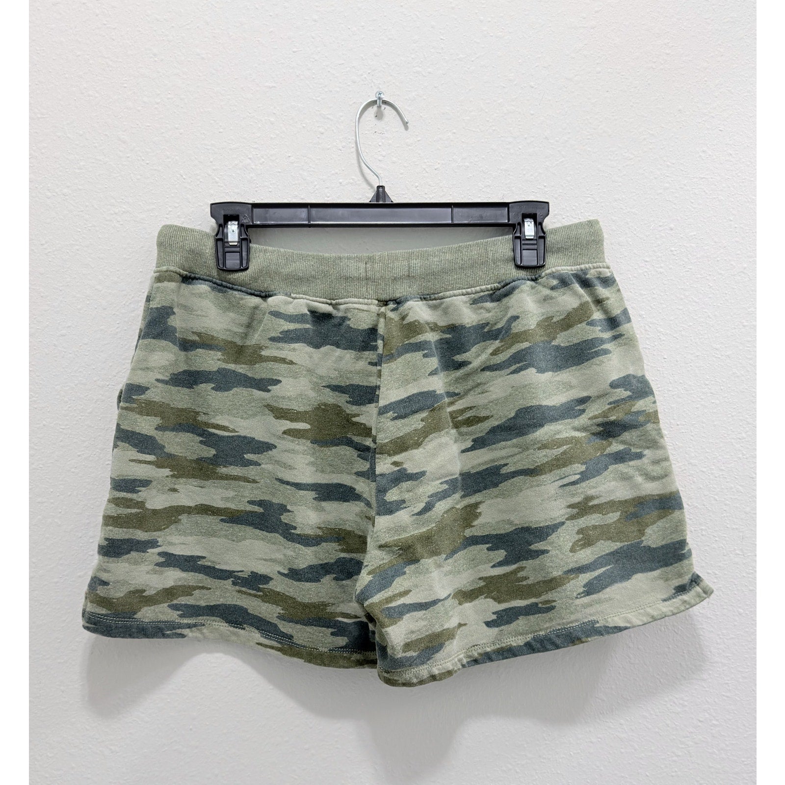 Hatley Heritage Women's Woodland Camo Lounge Shorts - Large Preowned