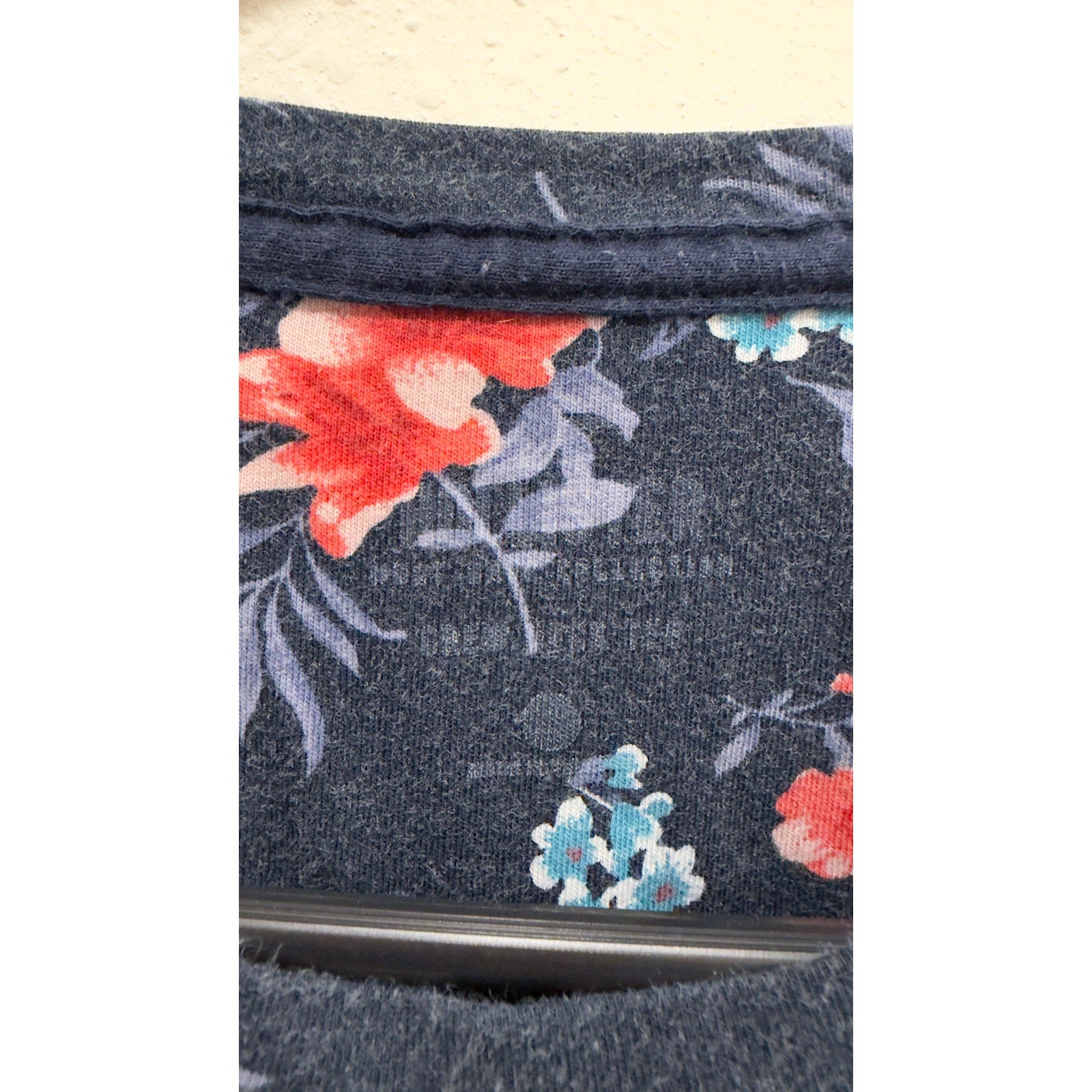 Hollister Unisex Adults Black Floral Overprint Short Sleeve T-Shirt Size XL