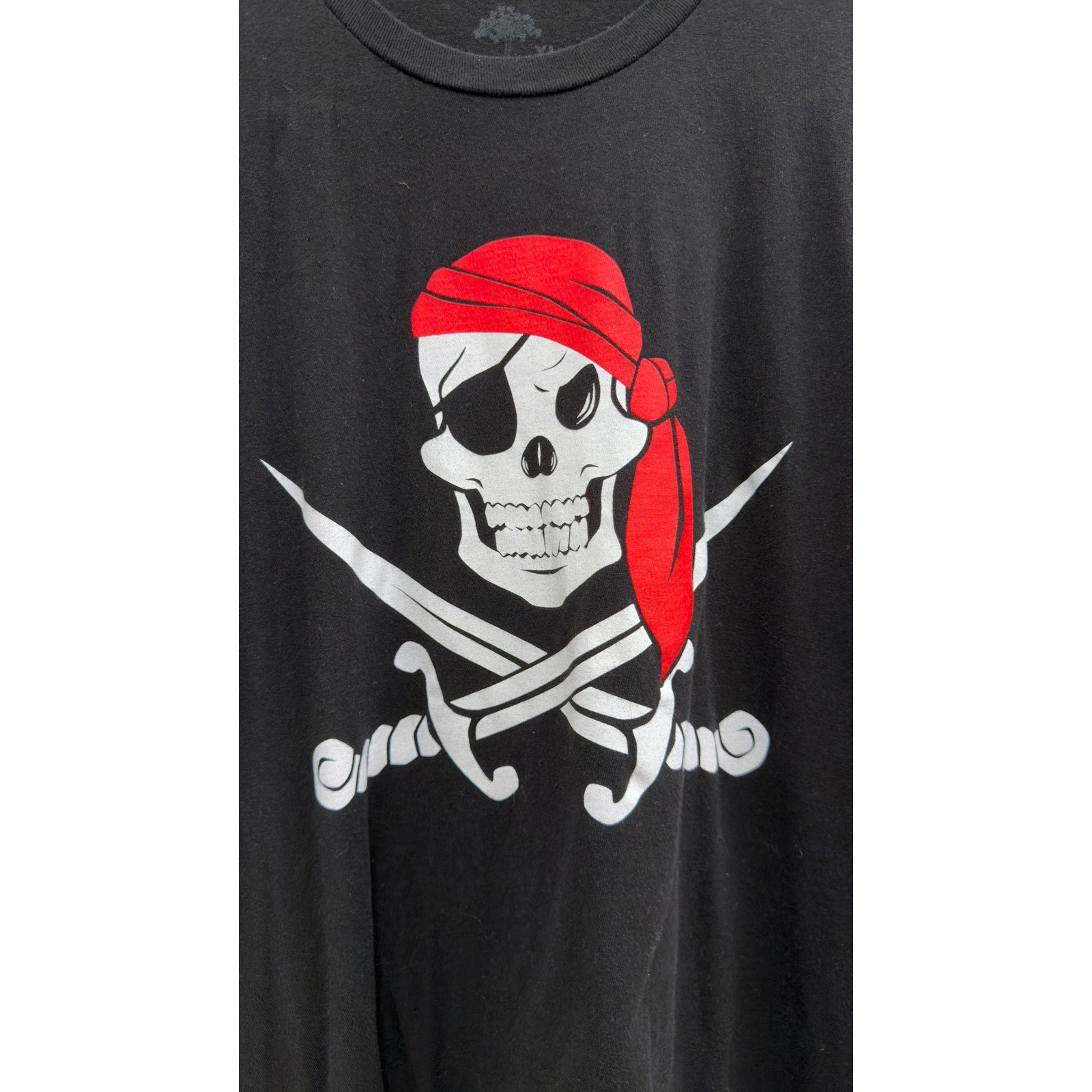 Ann Arbor T-Shirt Co. Men's Pirate Graphic Tee Black Size XL Skull Crossbones