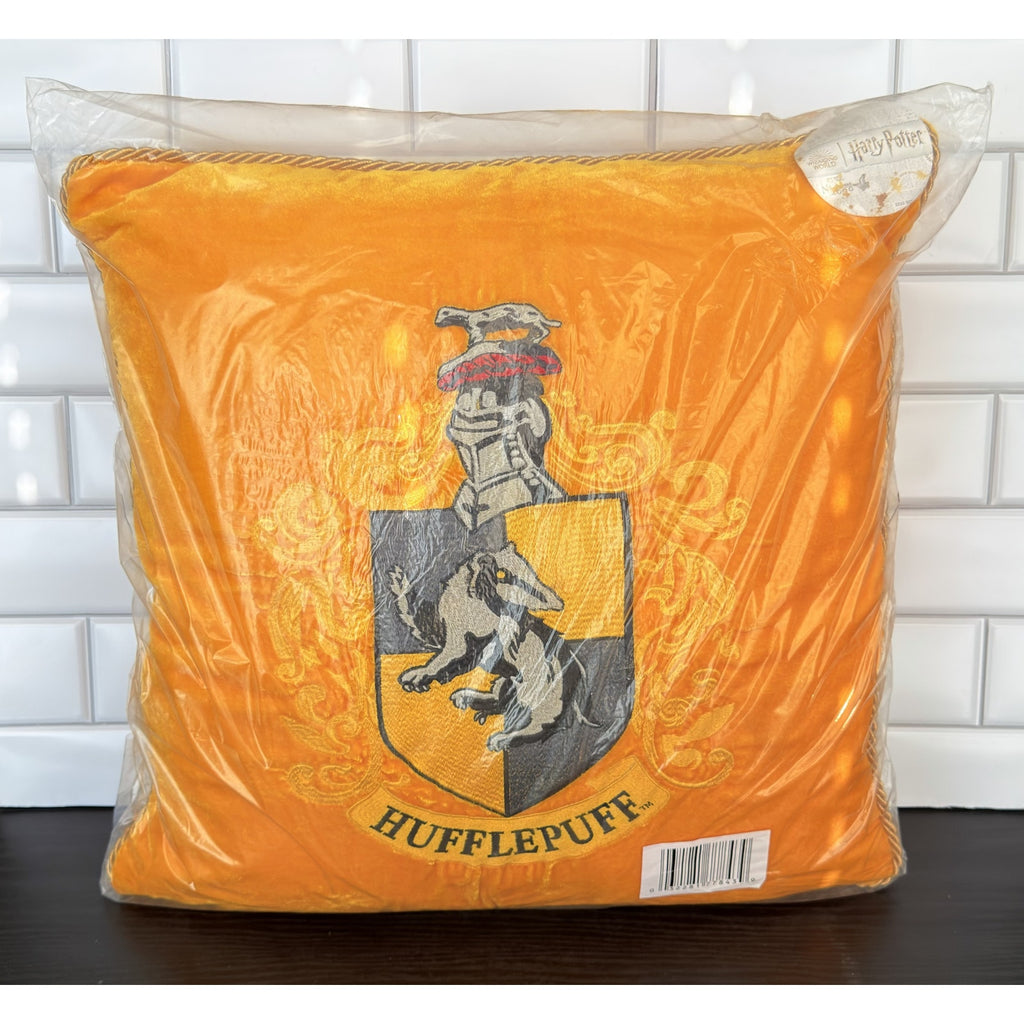 Harry Potter Hufflepuff 20" x 20" Decorative Pillow NEW