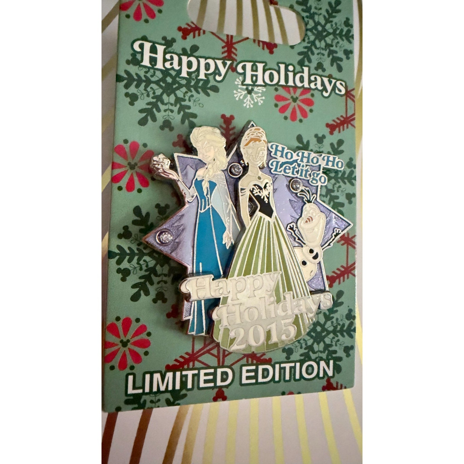 Disney Parks 2015 Happy Holidays Frozen Anna Elsa Olaf Limited Edition Pin