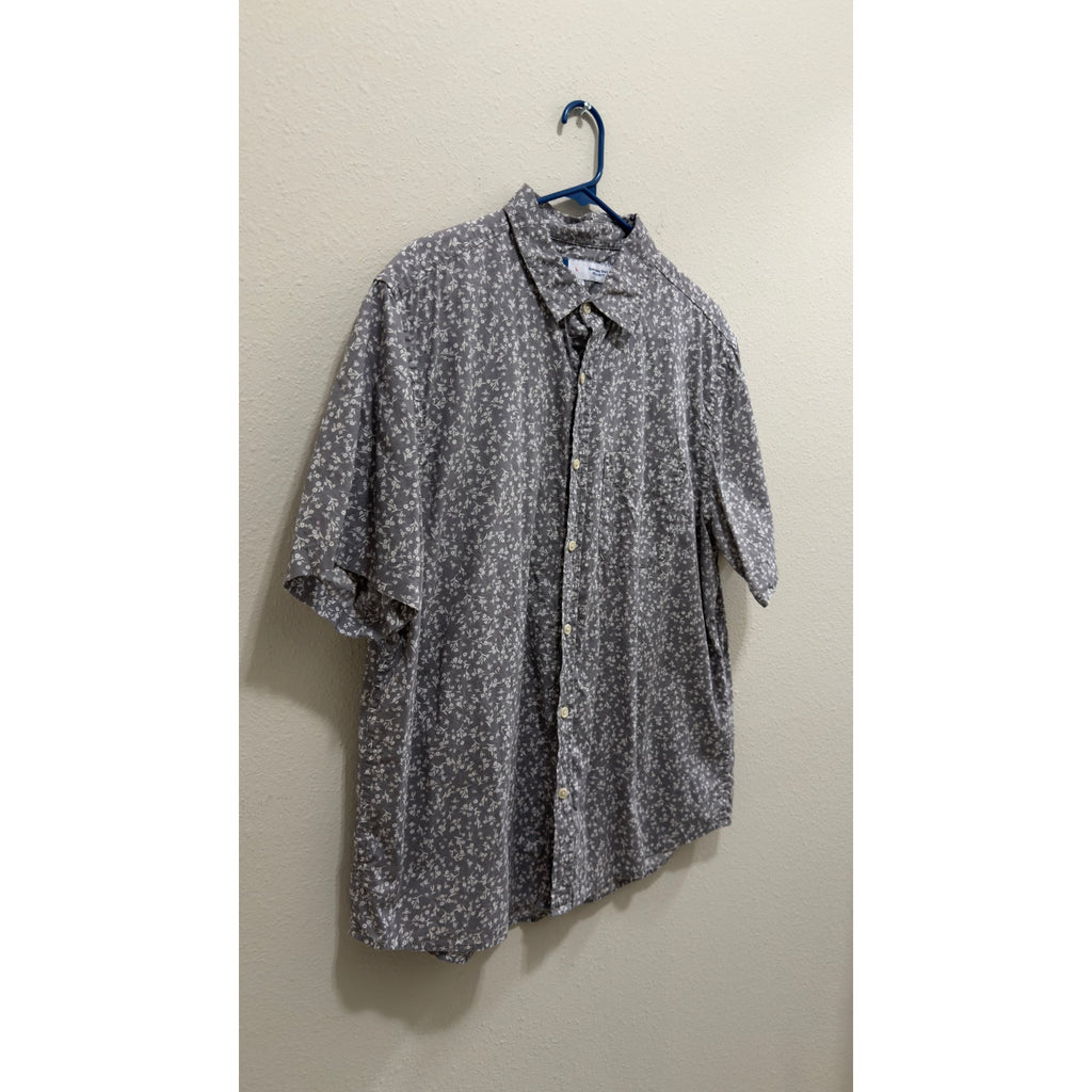 Old Navy Men's Everyday Short-Sleeve Cotton Button-Down Grey Floral Large