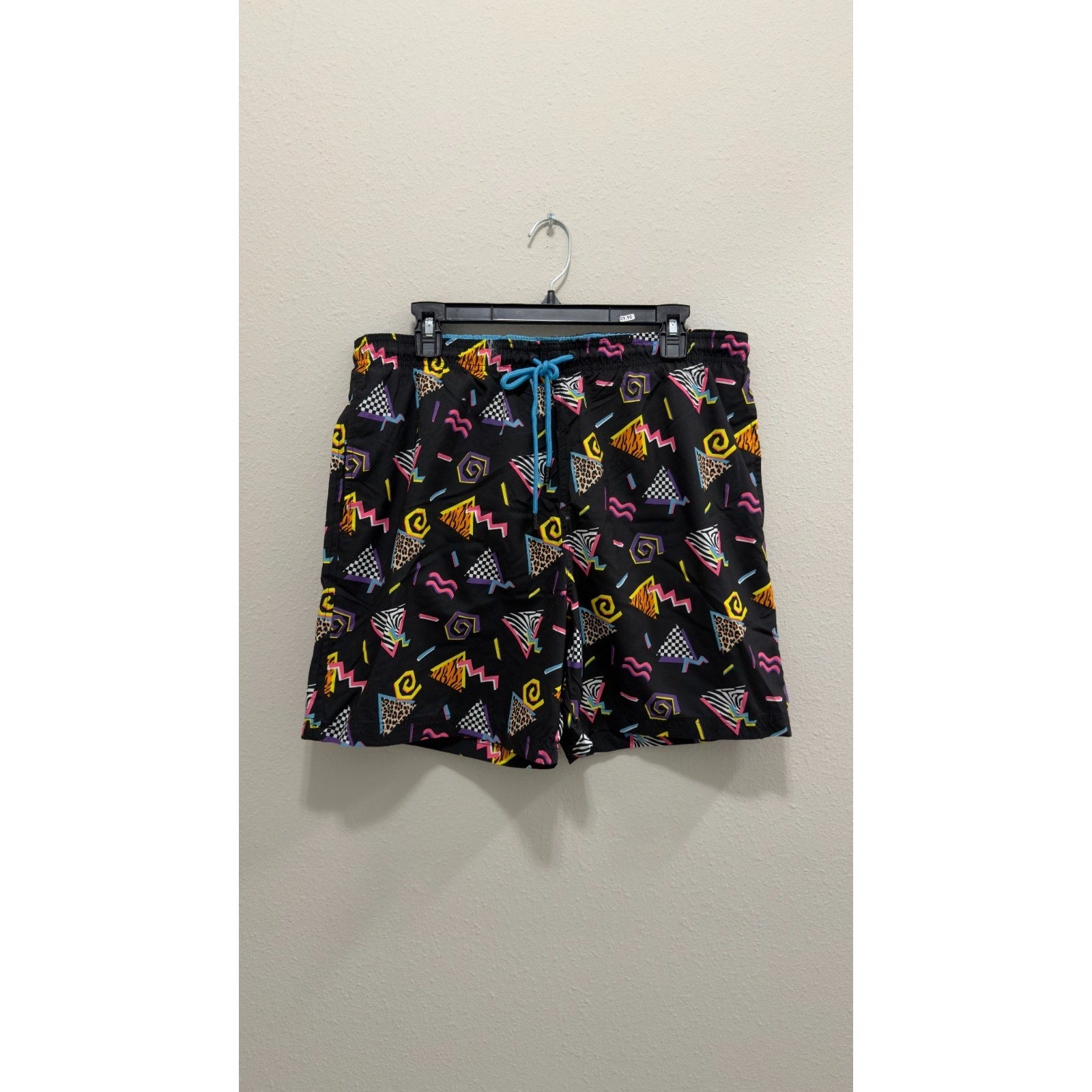 Broken Threads Men's Retro 90s Swim Trunks – Large NWT