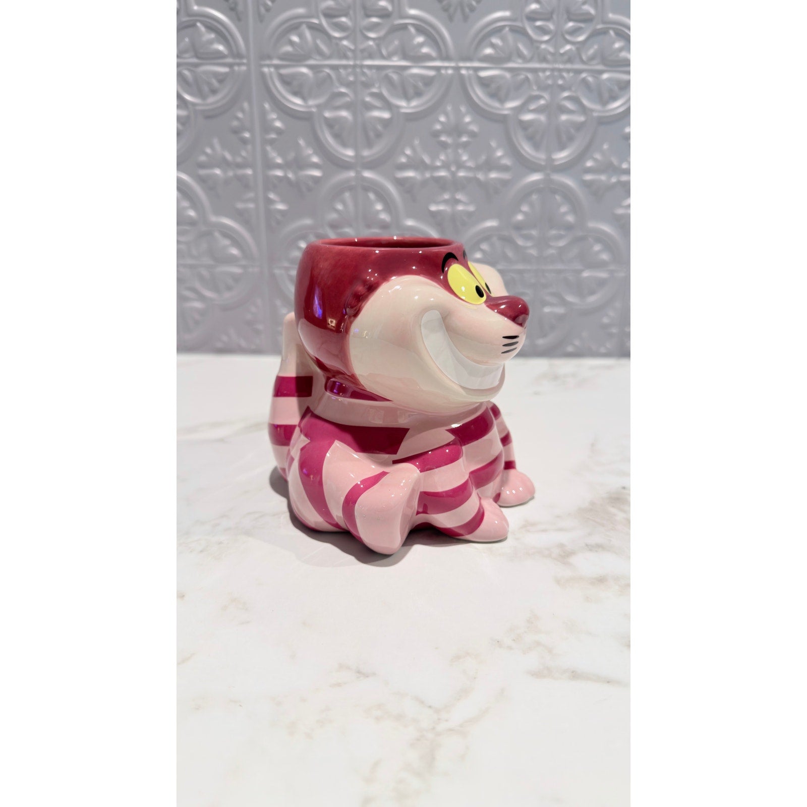 Disney Parks Alice in Wonderland Cheshire Cat Sculpted Coffee Mug 19oz NEW