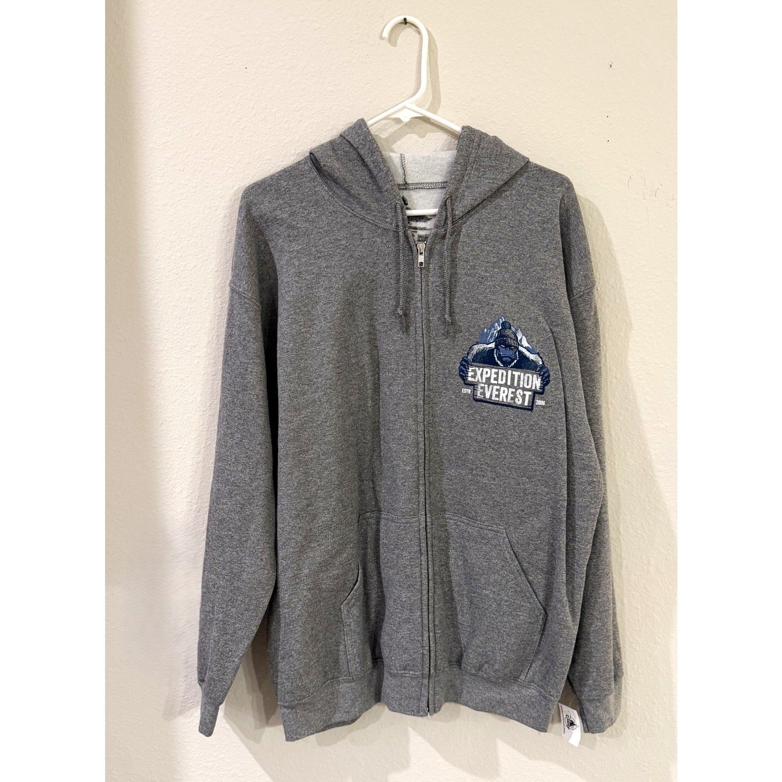 NWT Disney Parks Expedition Everest Yeti Zipper Hoodie Adult Large