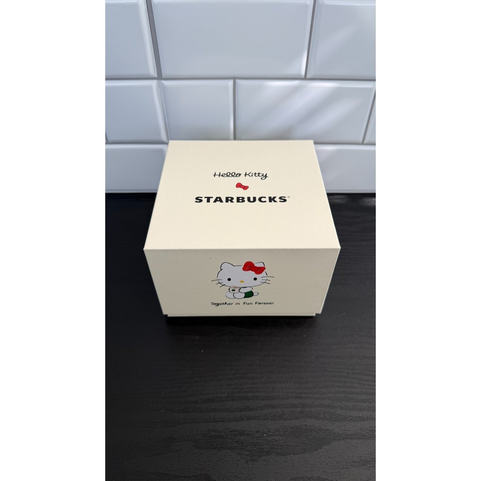 NEW Starbucks x Hello Kitty Ribbon 2025 Limited Edition Ceramic Mug 16oz w/ Lid