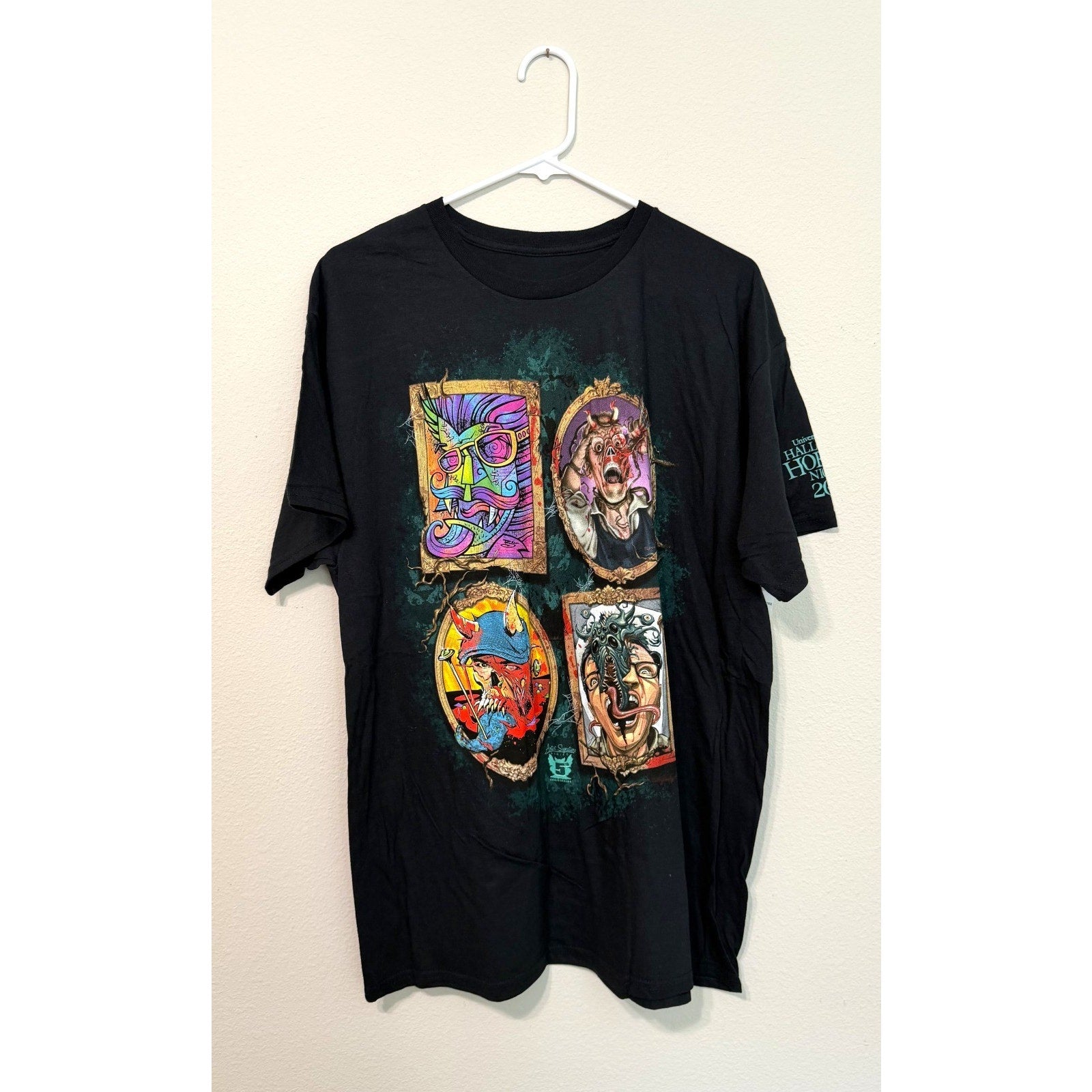 Universal HHN 2025 Artist Art Series T-Shirt - Size Large NWT