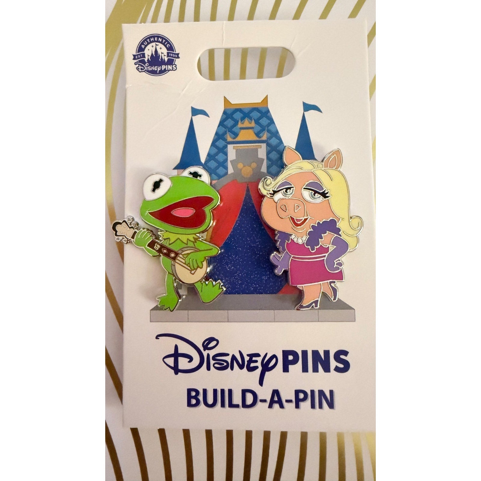 NEW 2025 Disney Parks Kermit & Miss Piggy Build-A-Pin Set