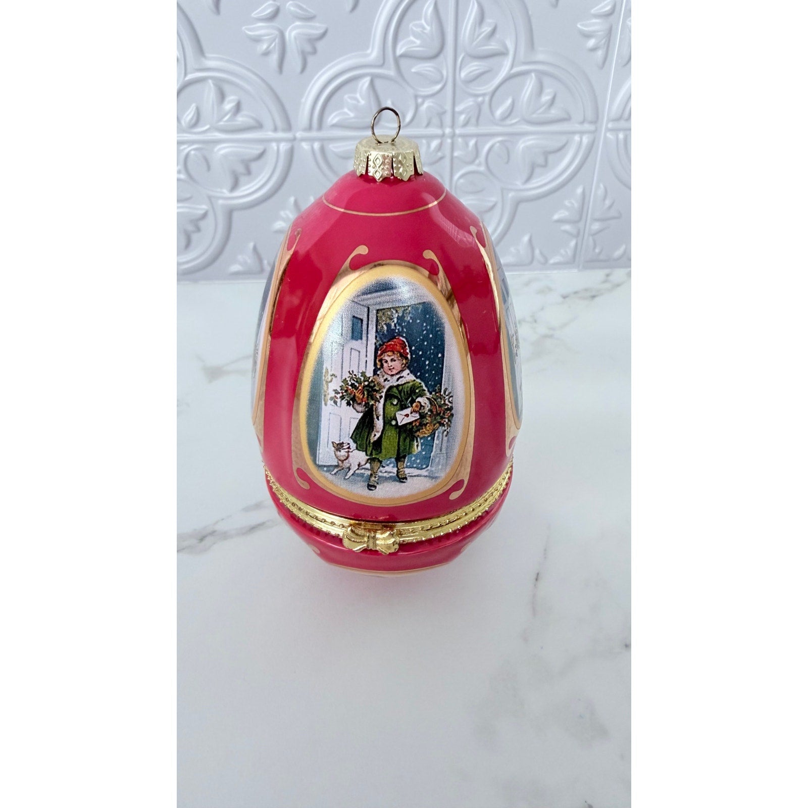 Mr. Christmas Valerie Parr Hill Musical Egg Ornament 2011 - Red