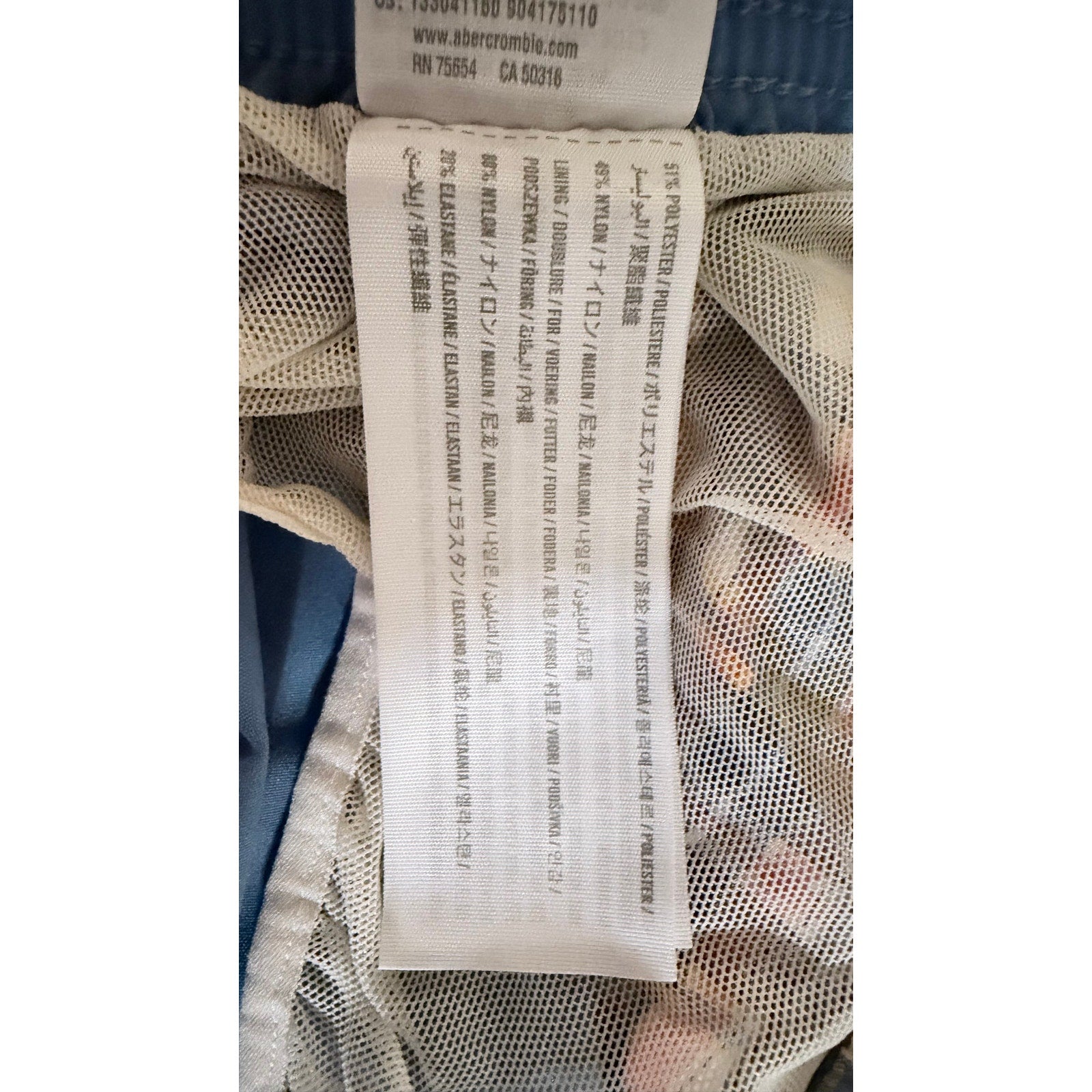 Abercrombie & Fitch Men's Plaid Swim Trunks – Size Large Preowned
