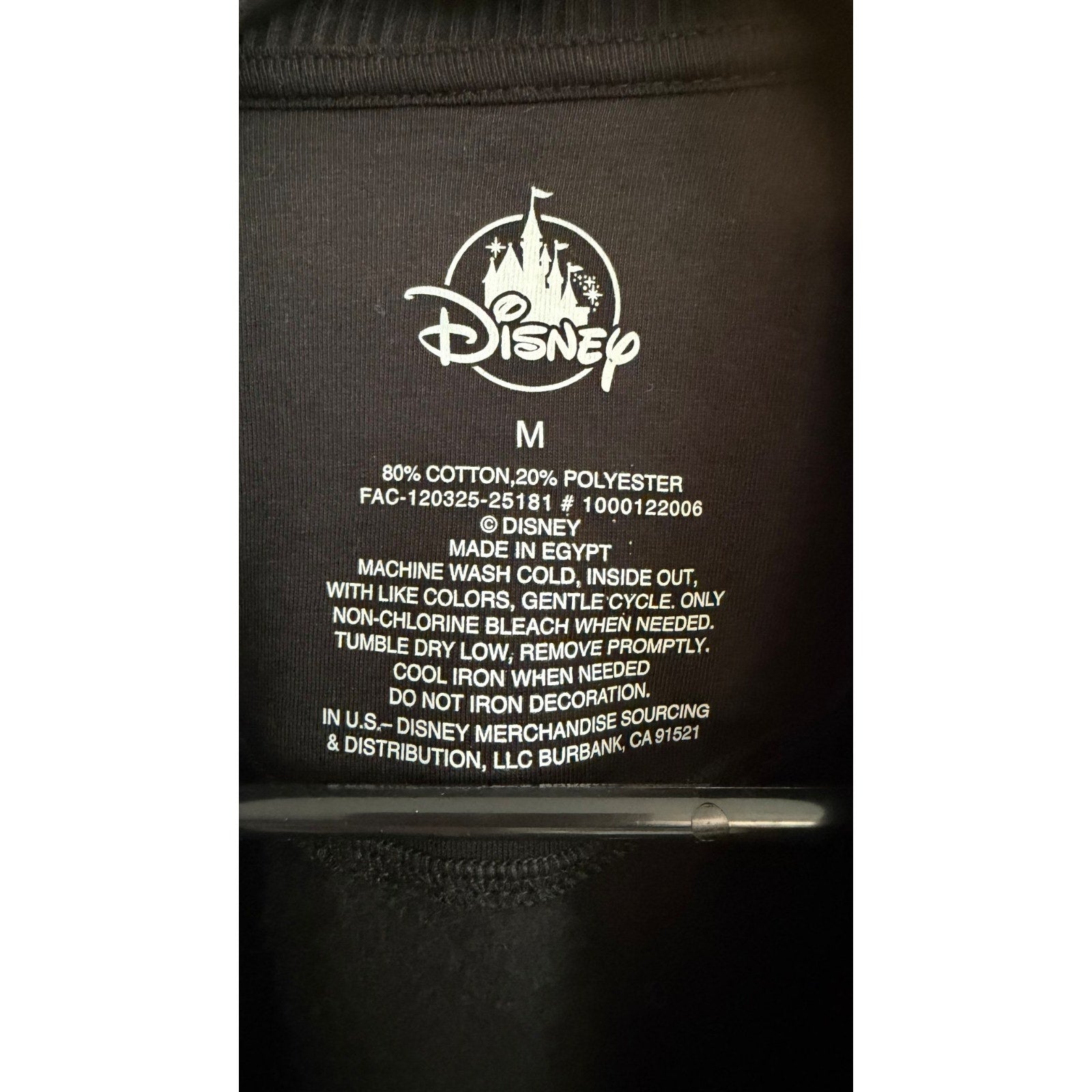 Disneyland Classic Black Crewneck Sweatshirt Unisex Adult Medium NWT