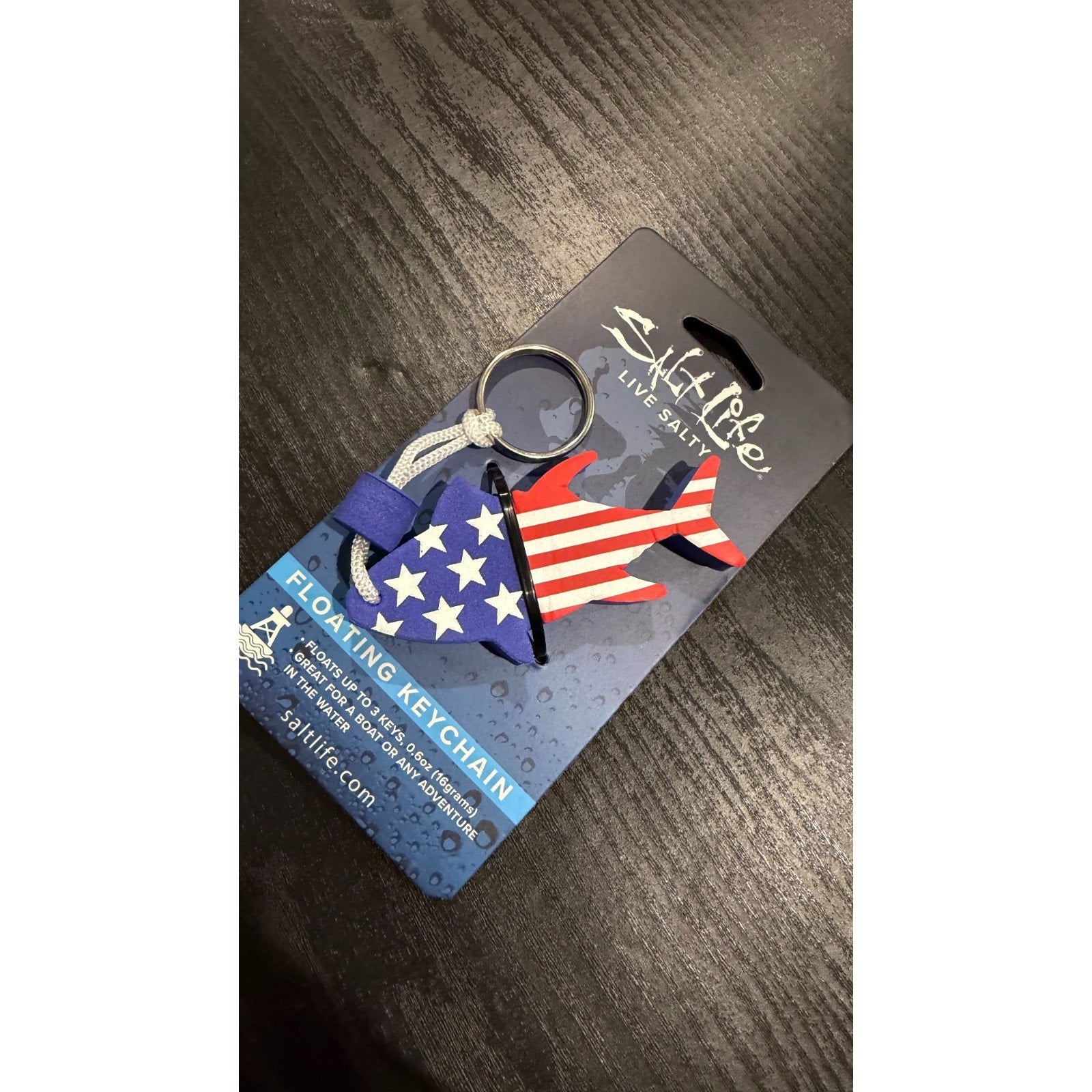 NEW Salt Life Floating Key Chain - Red, White & Blue USA Flag Tuna Design