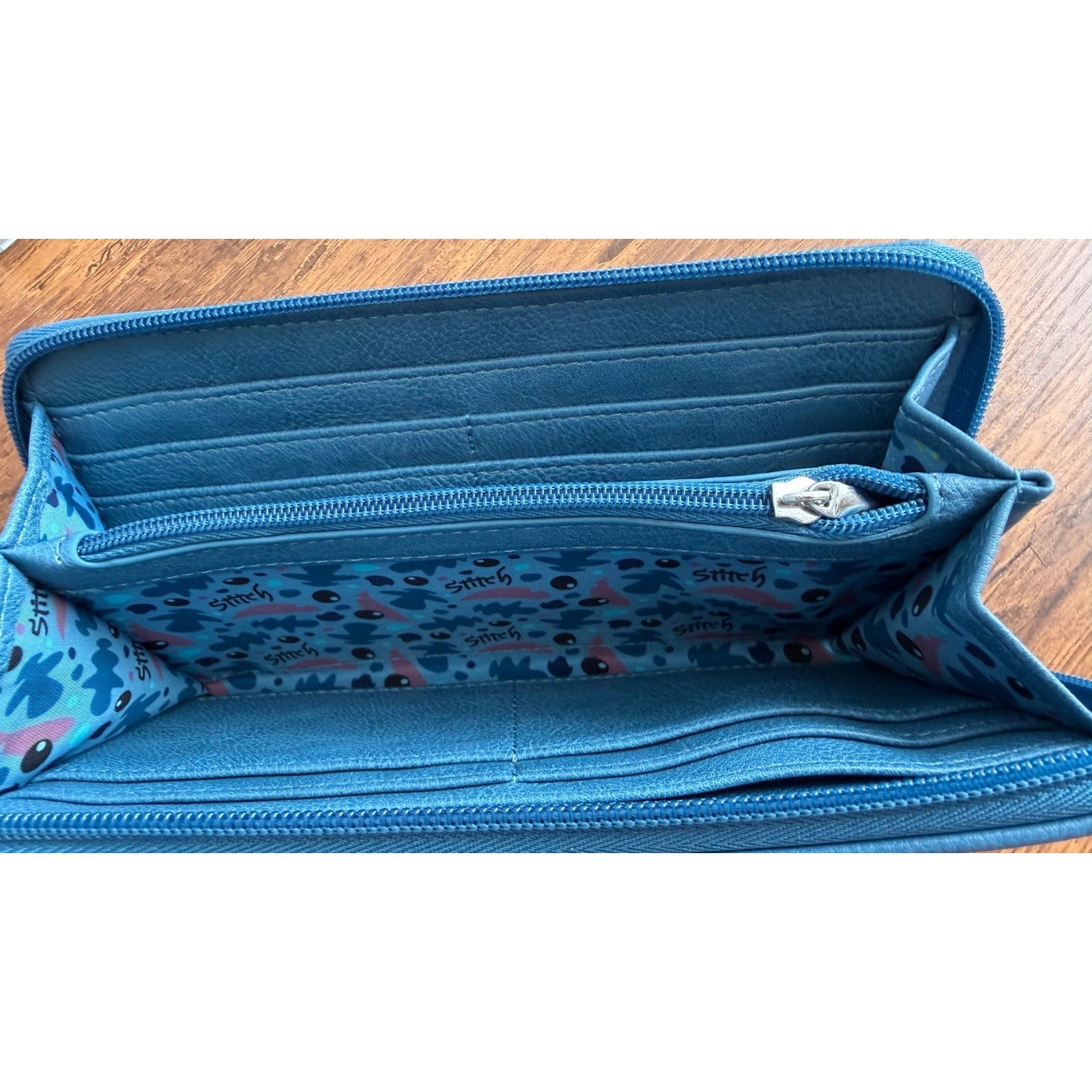 Disney Parks x Loungefly Stitch Zip-Around Wallet NWT