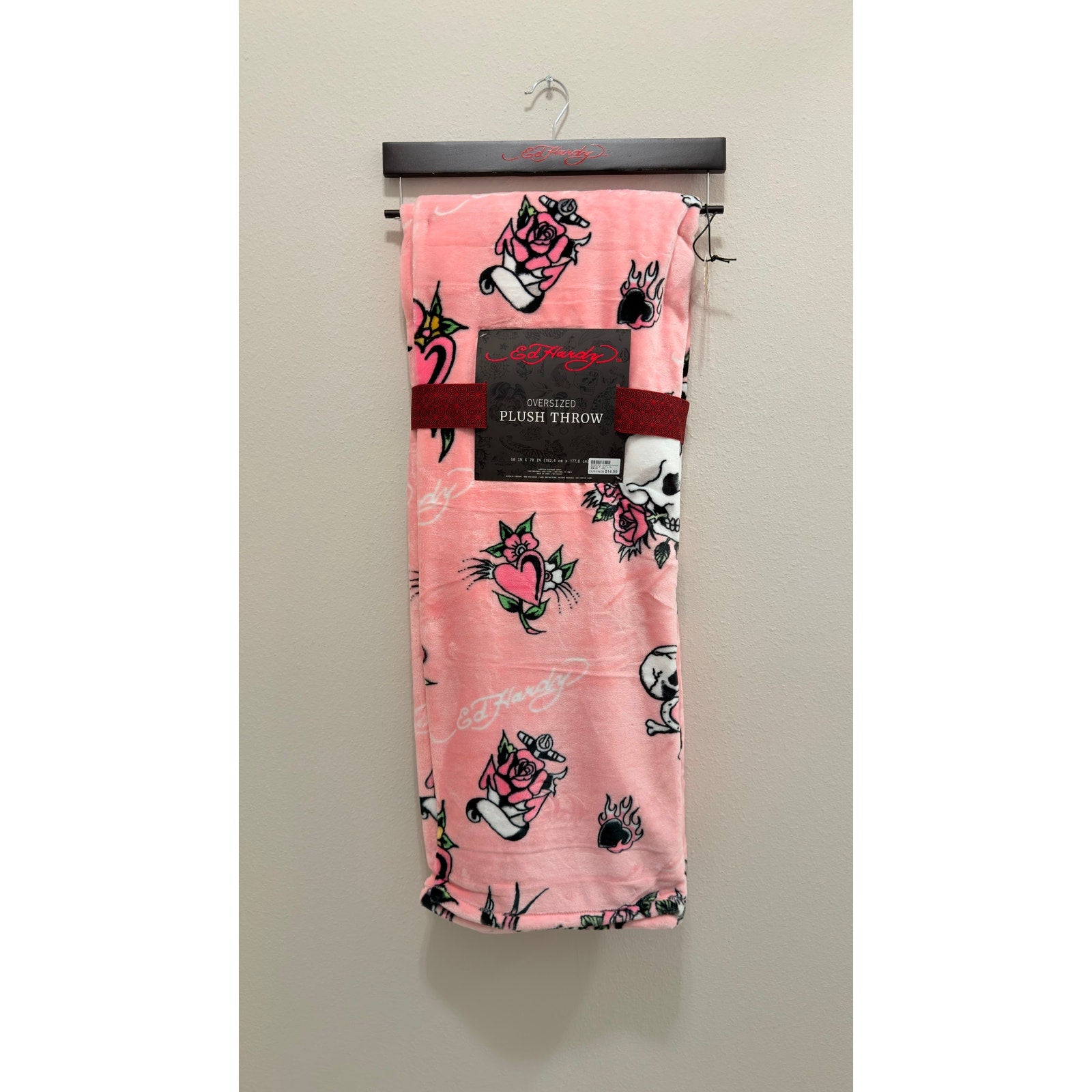 Ed Hardy Pink Oversized Plush Throw Blanket Skulls Roses Tattoo Print 60x70 NWT