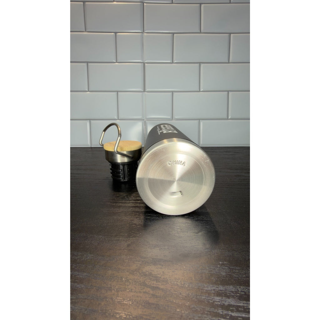 22 oz. Double Wall Stainless Steel Water Bottle - Sleek Black