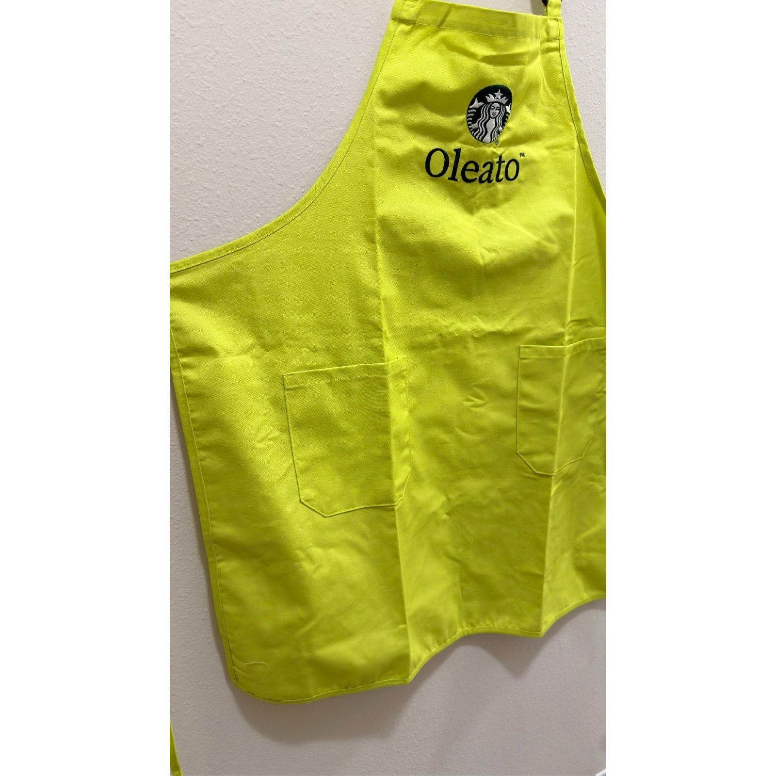 Starbucks Limited Edition Neon Green Oleato Barista Apron 2023 NEW