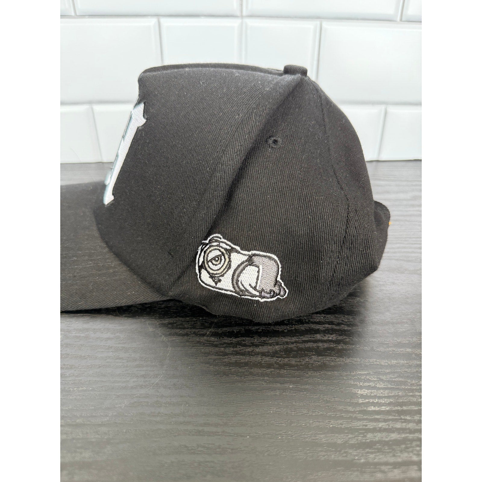 Universal Studios UNIVRS "Emo Minion" Baseball Cap – NWT