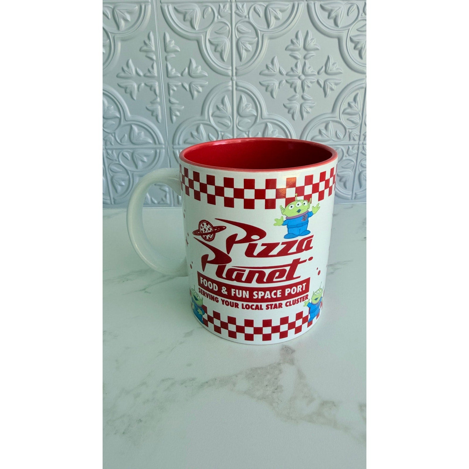 Silver Buffalo Disney Pixar Toy Story Pizza Planet Alien Coffee Mug 20oz New