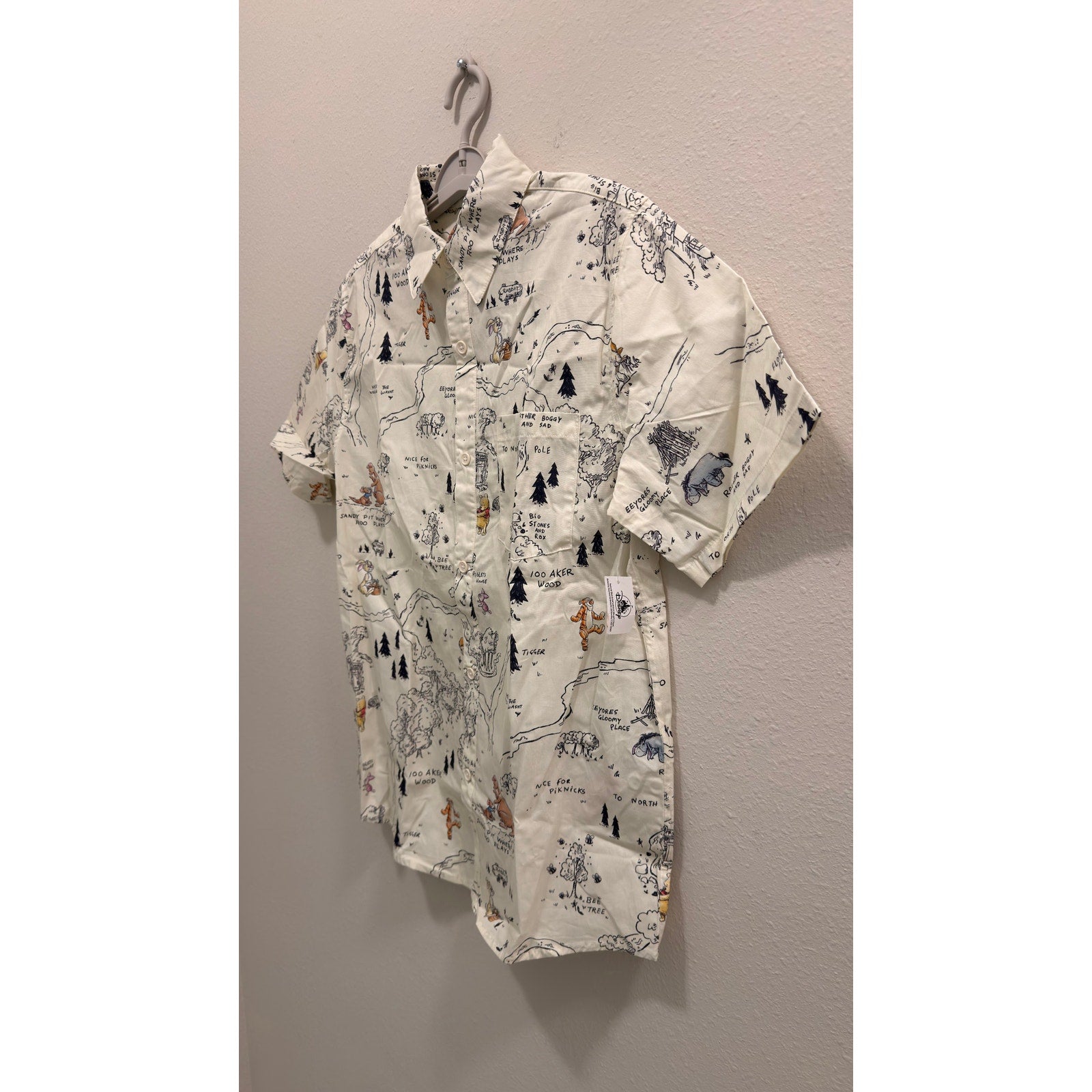 Disney Parks Winnie the Pooh Hundred Acre Wood Map Adult Camp Shirt Medium NWT