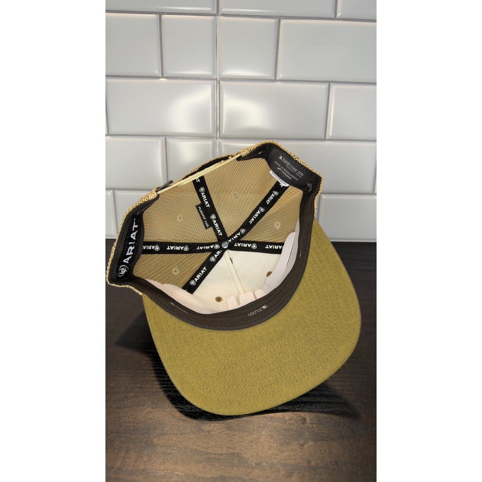 Ariat Men’s Aztec Longhorn Mesh Snapback Trucker Cap NWT