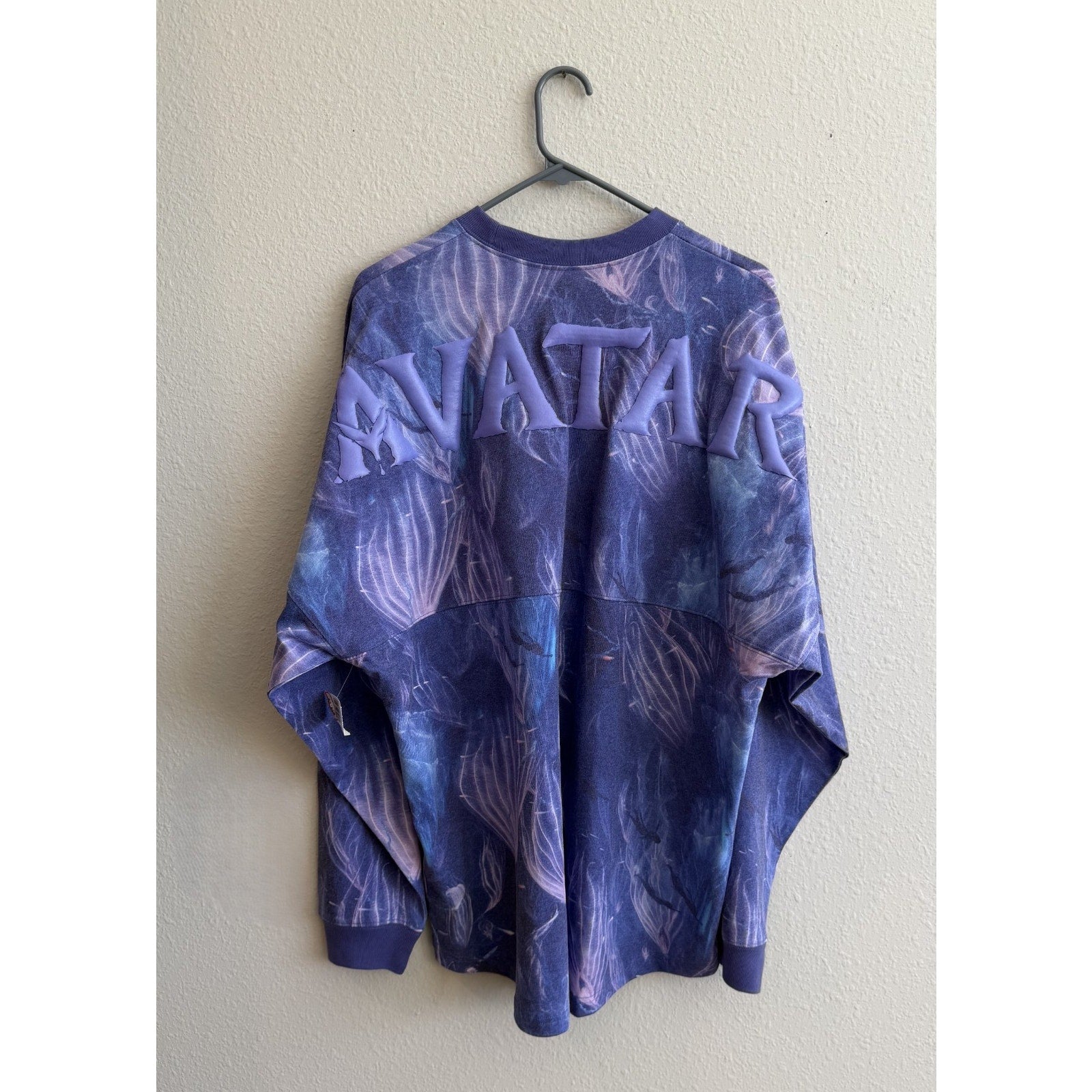 NWT Disney Parks x Spirit Jersey Animal Kingdom Pandora Avatar - Large
