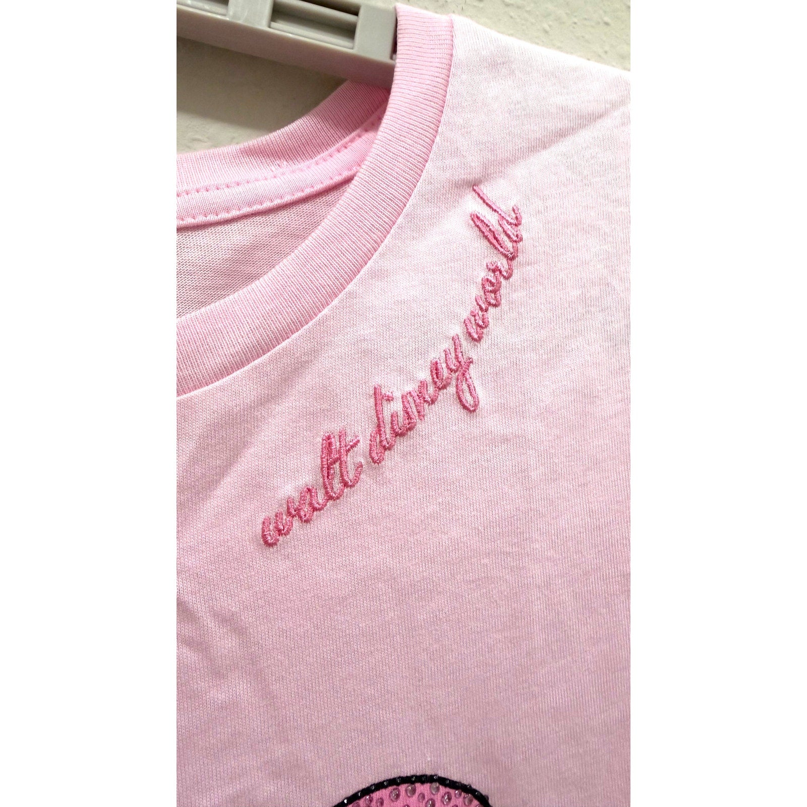 Disney Parks Women's Minnie Mouse Sequin Bow & Hearts Pink T-Shirt Large NWT