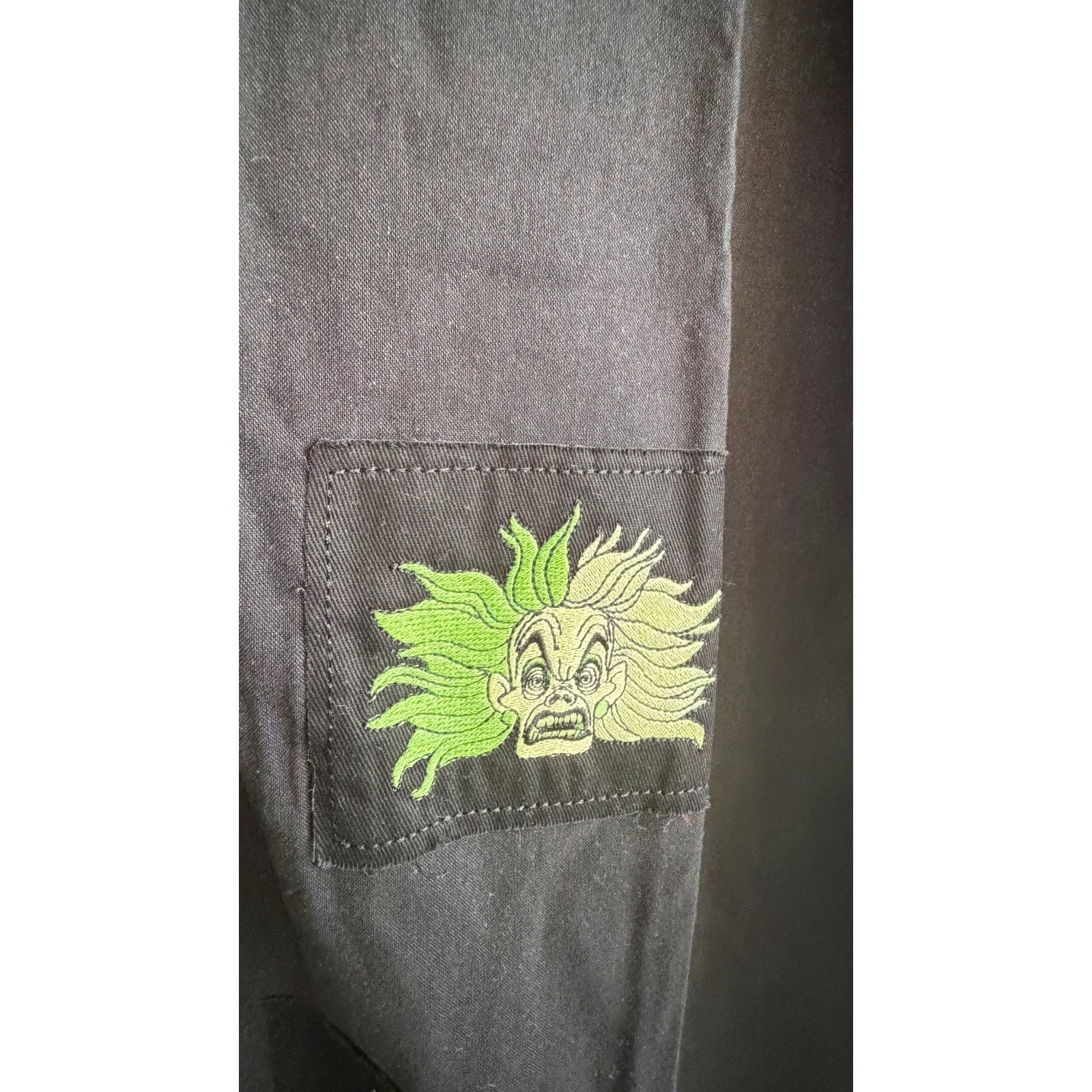 NEW Disney Villains Our Universe Glow-In-The-Dark Woven Shirt - Men’s Large