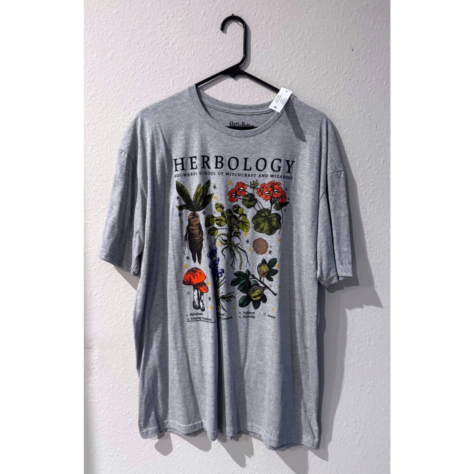 Harry Potter Hogwarts Herbology T-Shirt Mens XL Gray Graphic Tee NWT