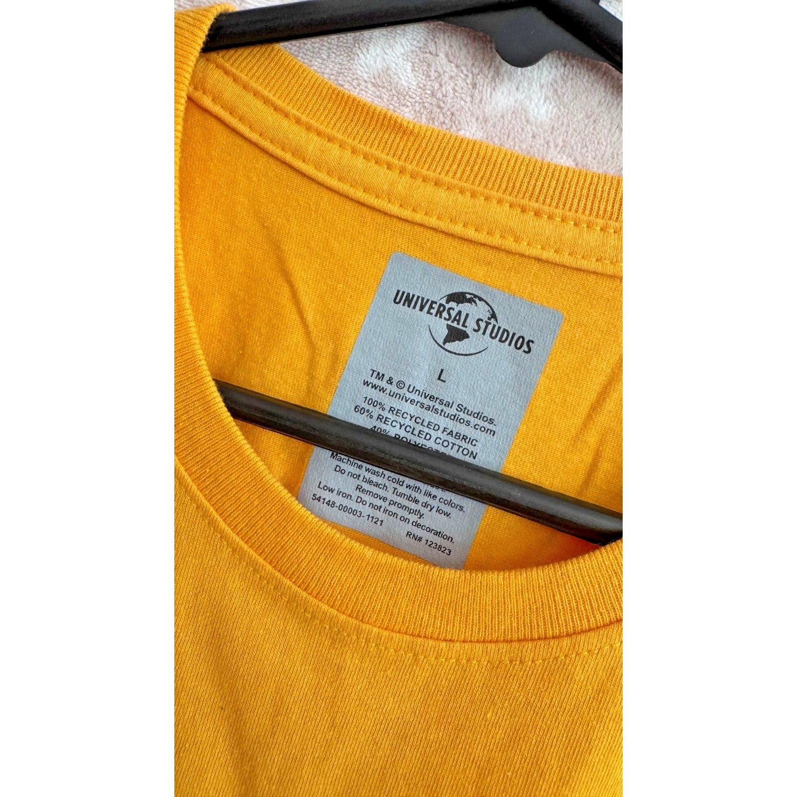 Universal Studios Yellow T-Shirt "Peace Love & Ride the Movies" | Size XL