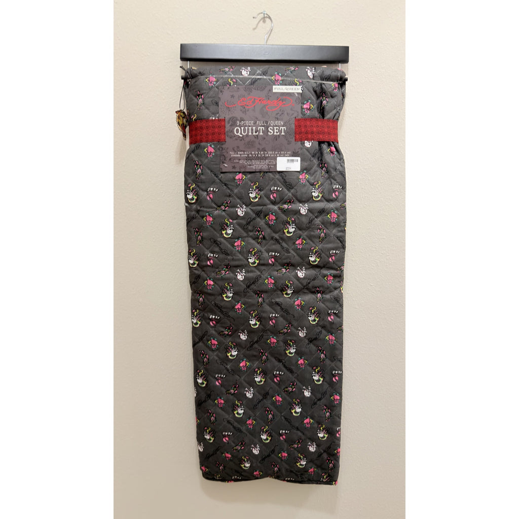 Ed Hardy 3 Piece Full/Queen Quilt Set Skulls Hearts Tattoo Grey Pink NWT
