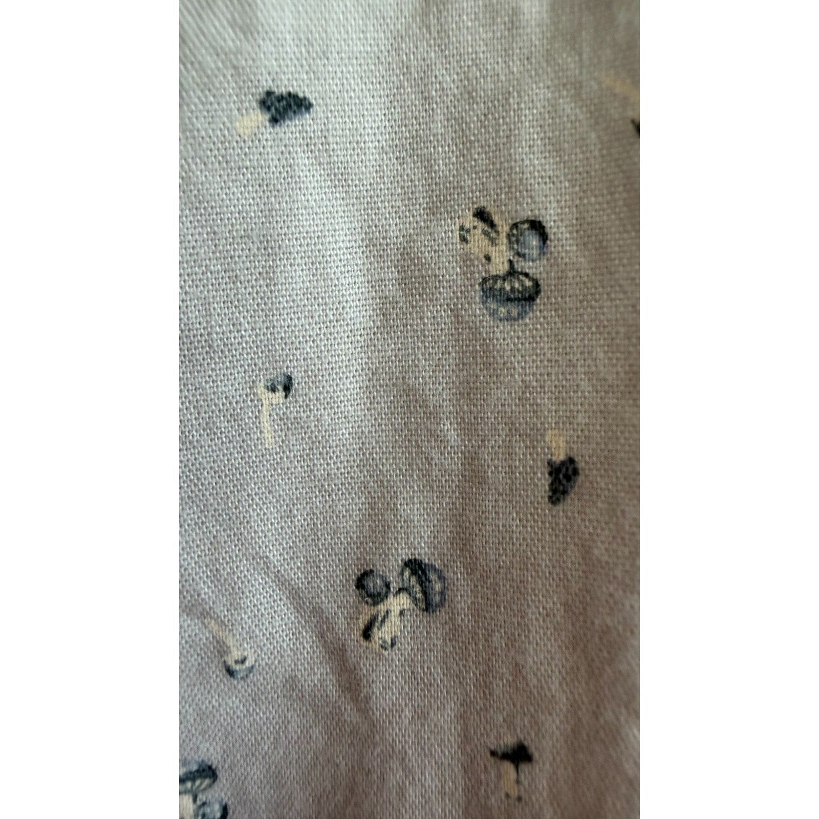 Goodfellow Everyday Wear Poplin Button-Down - Mushrooms
