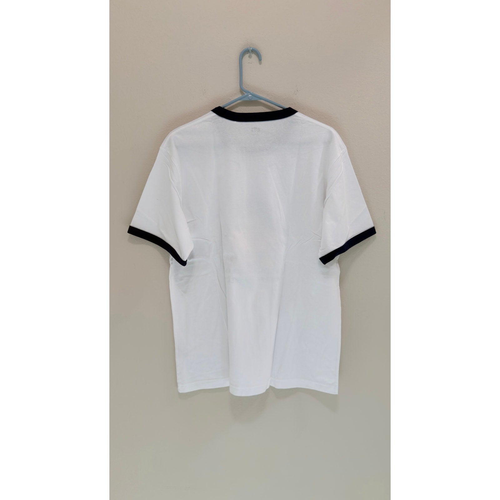 Uniqlo UT "The Brands" Fujiya Peko-chan Tee – Unisex Large – NWT