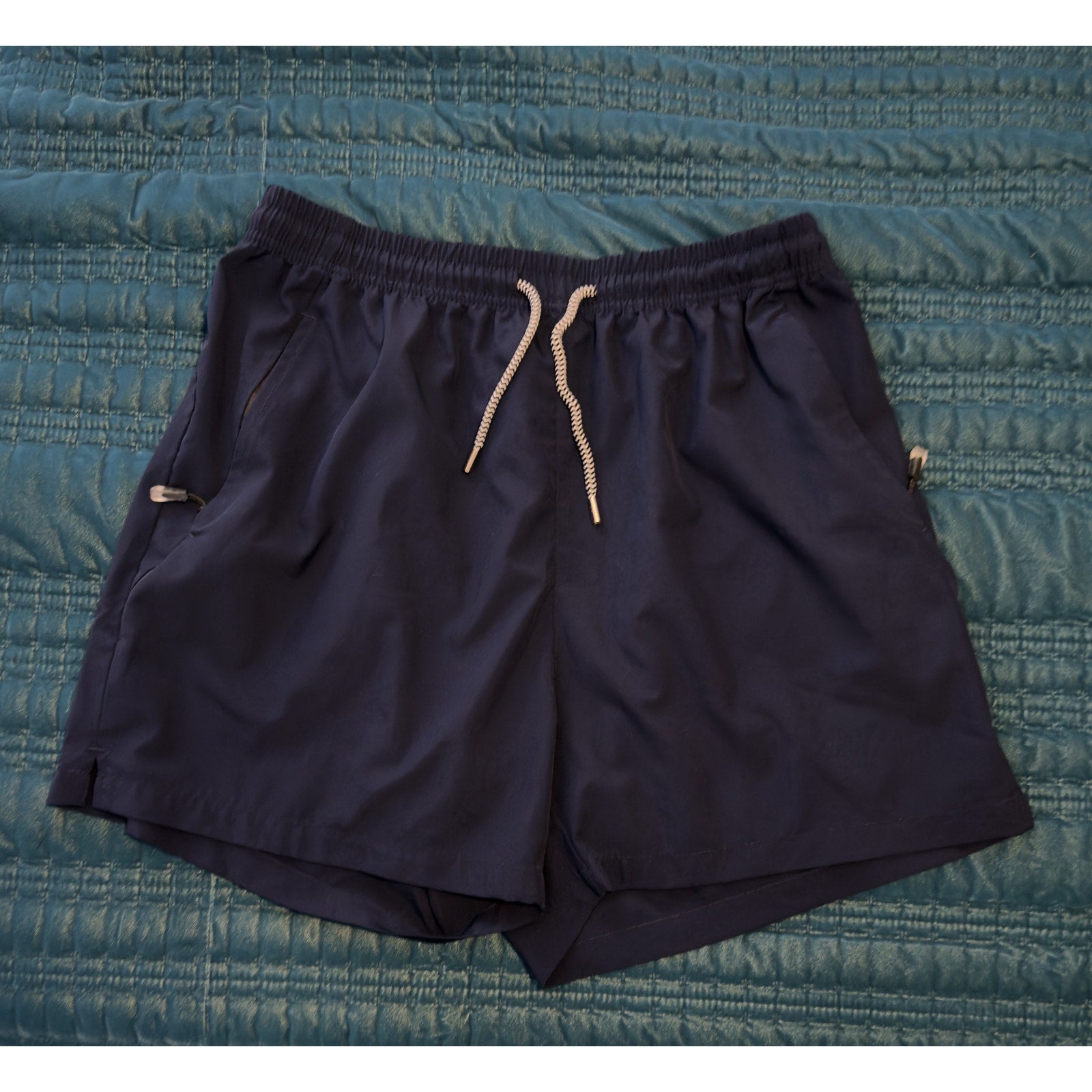 Men's Black Athletic Performance Shorts Zipper Pockets Drawstring Size X-Large