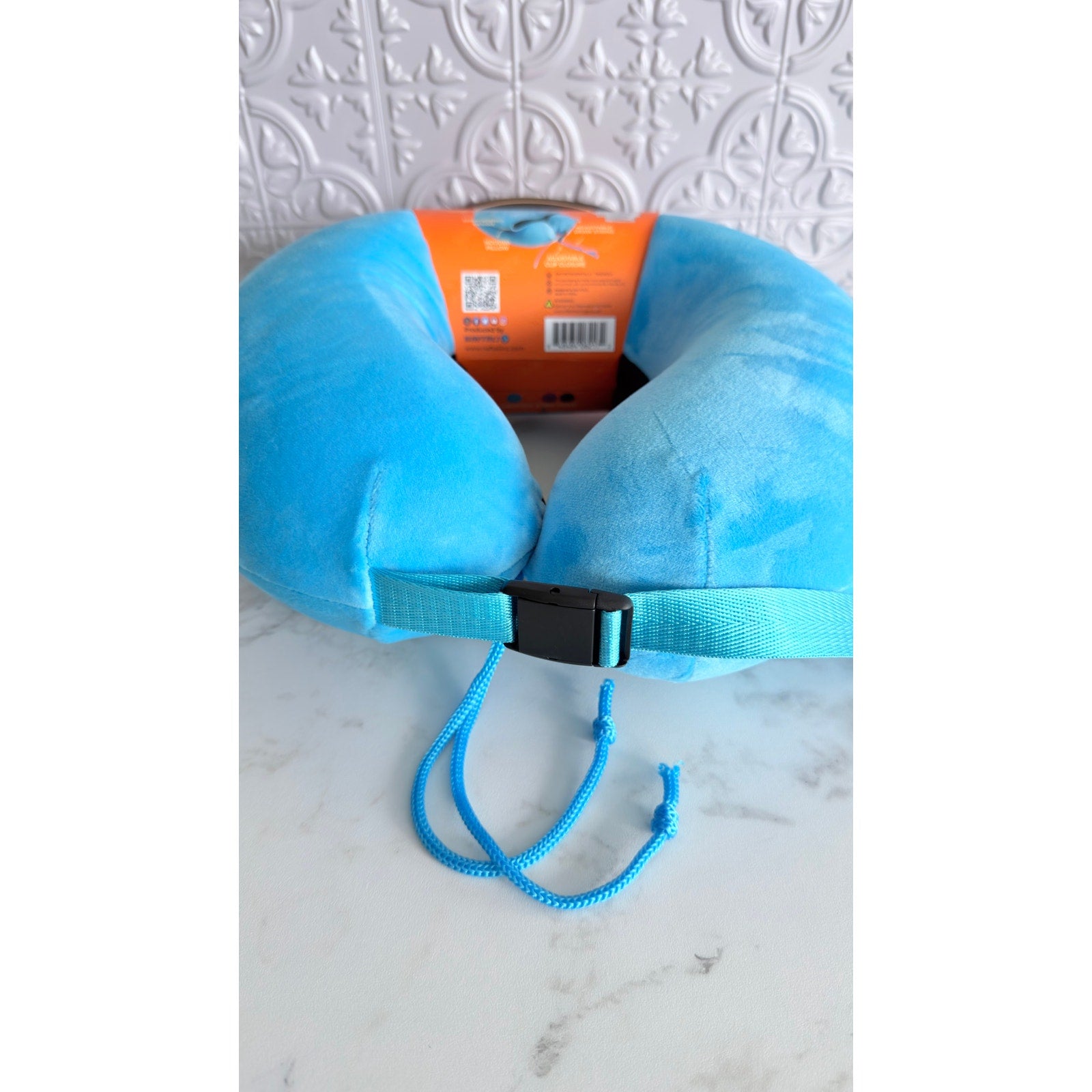 NEW Von Dutch Originals Hooded Memory Foam Travel Neck Pillow - Pinstripe Blue