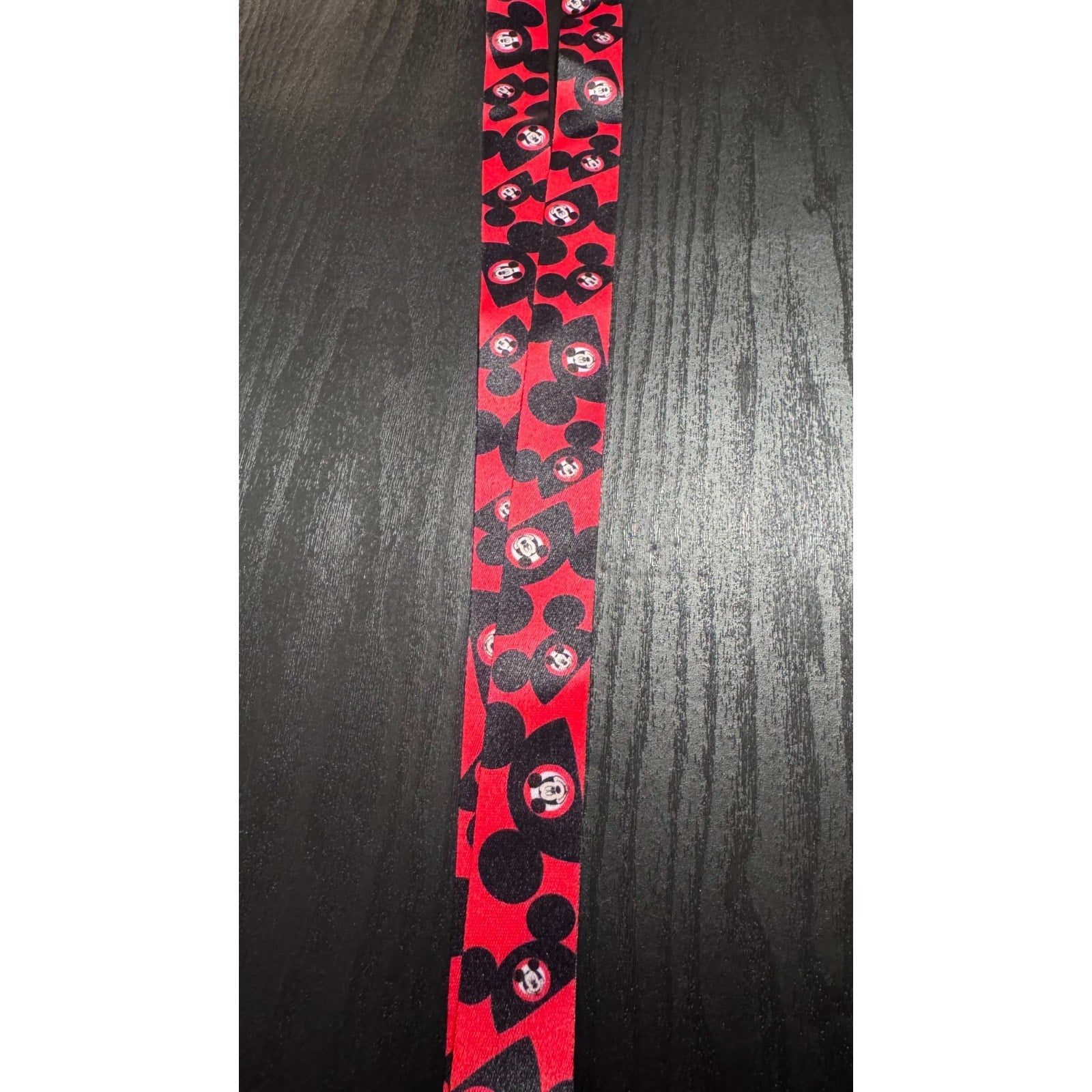 Disney Parks Reversible Pin Lanyard - Mickey & Friends Icon / Ear Hat (NEW)